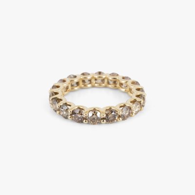 Gold ring, decorated with diamonds, accompanied by IGI gemological certificate
