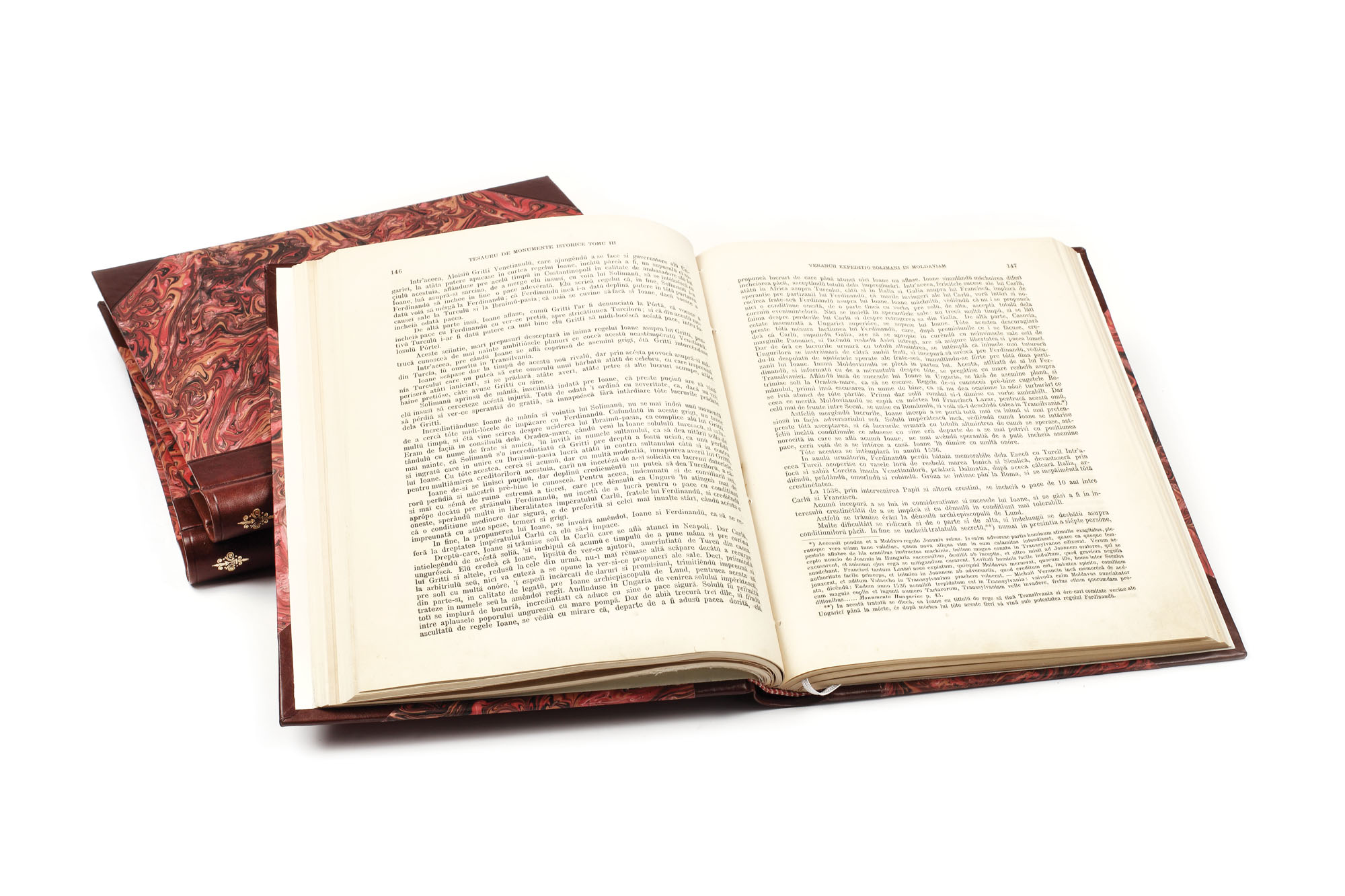"Tezaur de monumente istorice", de Alexandru Papiu-Ilarian, București 1862, 3 volume. Conține imagini și descrieri ale tuturor cărților publicate pe teritoriul românesc până la 1862