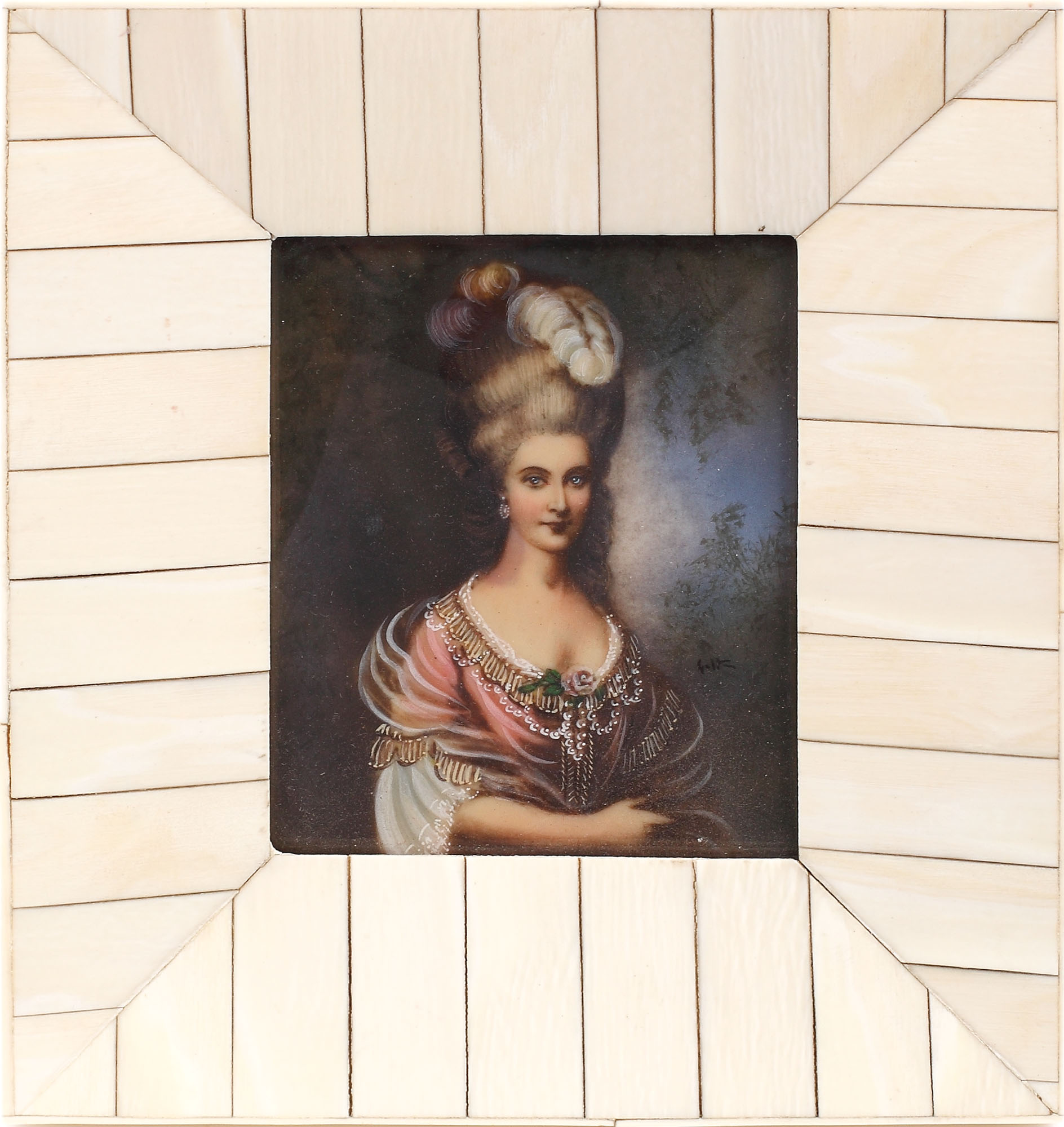 Portretul miniatural al unei aristocrate de sec. XVIII, cu ramă din fildeș