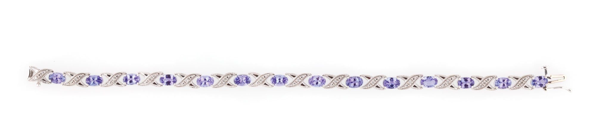 Brățară din aur alb, decorată cu tanzanite și diamante