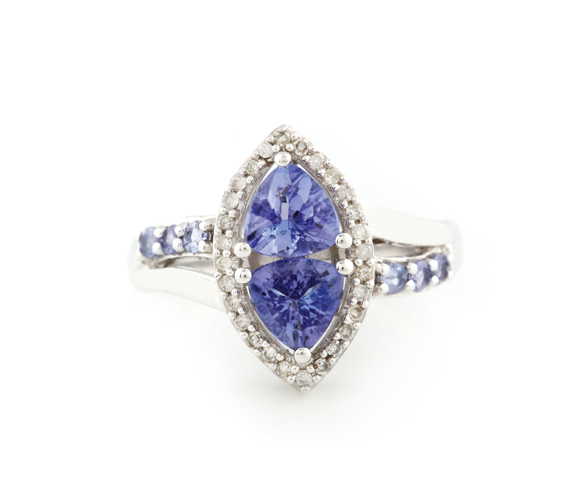Inel din argint, decorat cu tanzanite și diamante