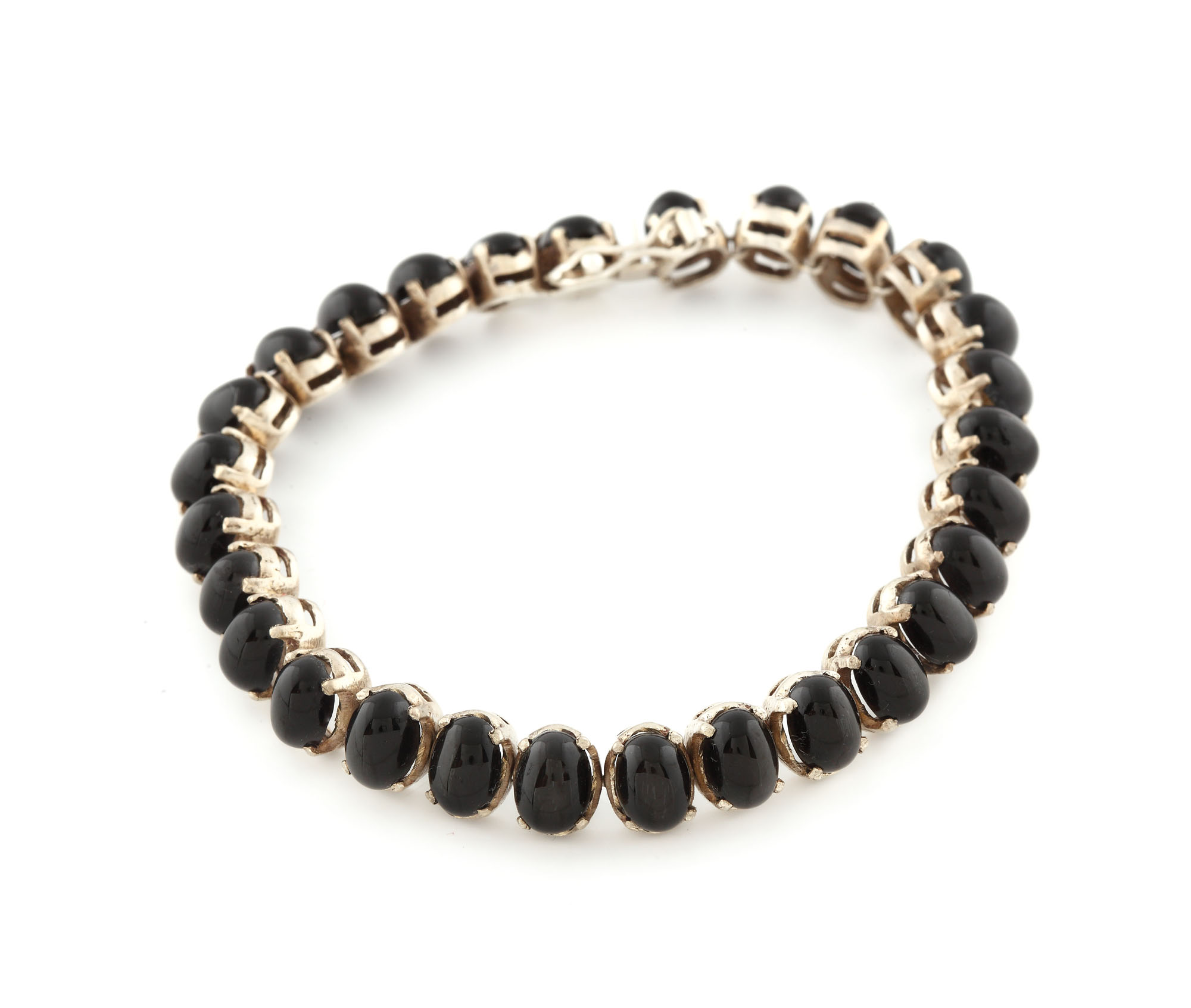 Brățară din argint, ornată cu diopside black star 
