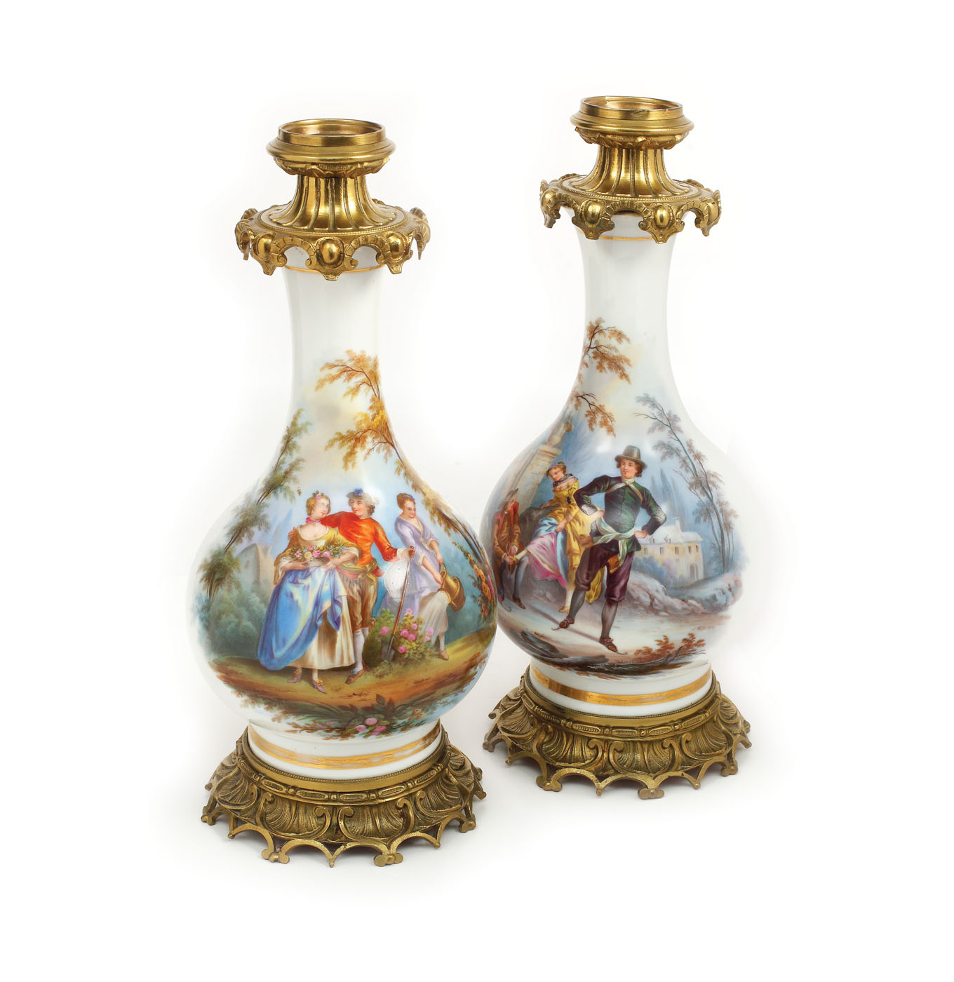 Pereche de picioare de lampă, din porțelan, decorată cu scene galante, sfârșitul sec. XIX