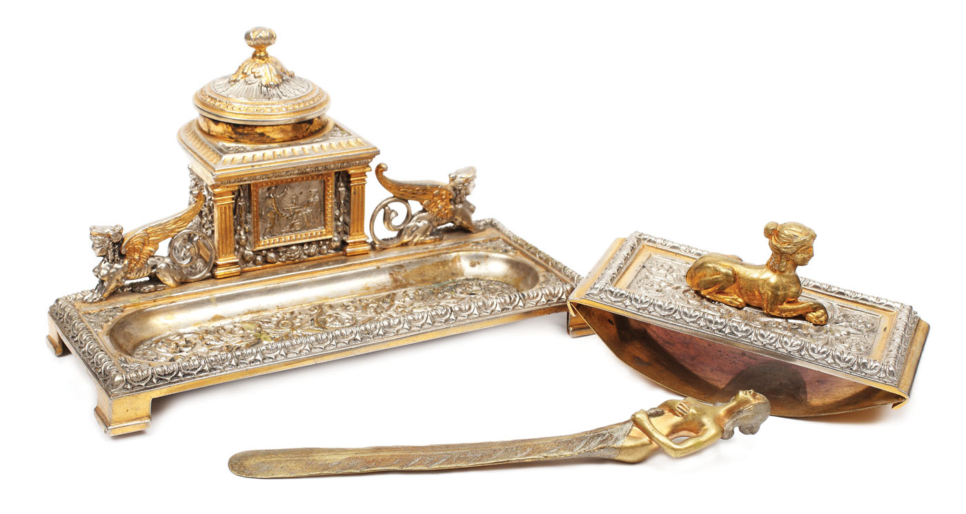 Set pentru birou din alamă şi bronz, decorat în manieră Empire, sfârşitul sec. XIX