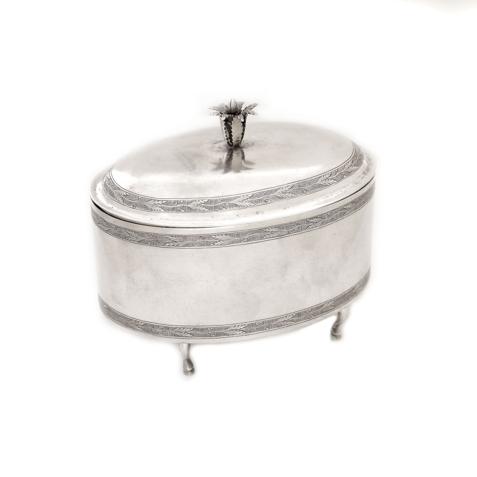 Neoclassic case made of silver, approx. 1780-1800, a collectible