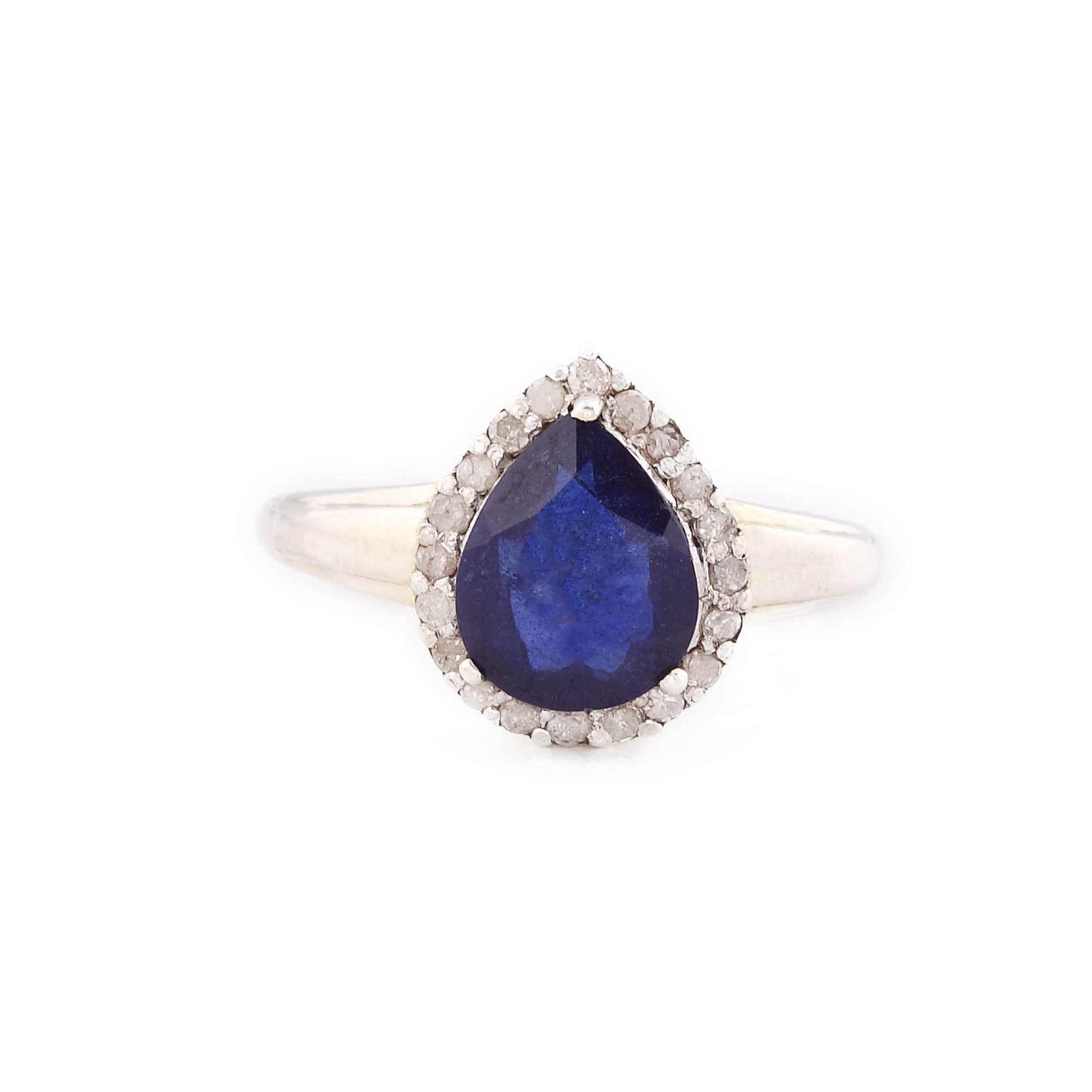 Inel din argint, decorat cu safir anturat de diamante
