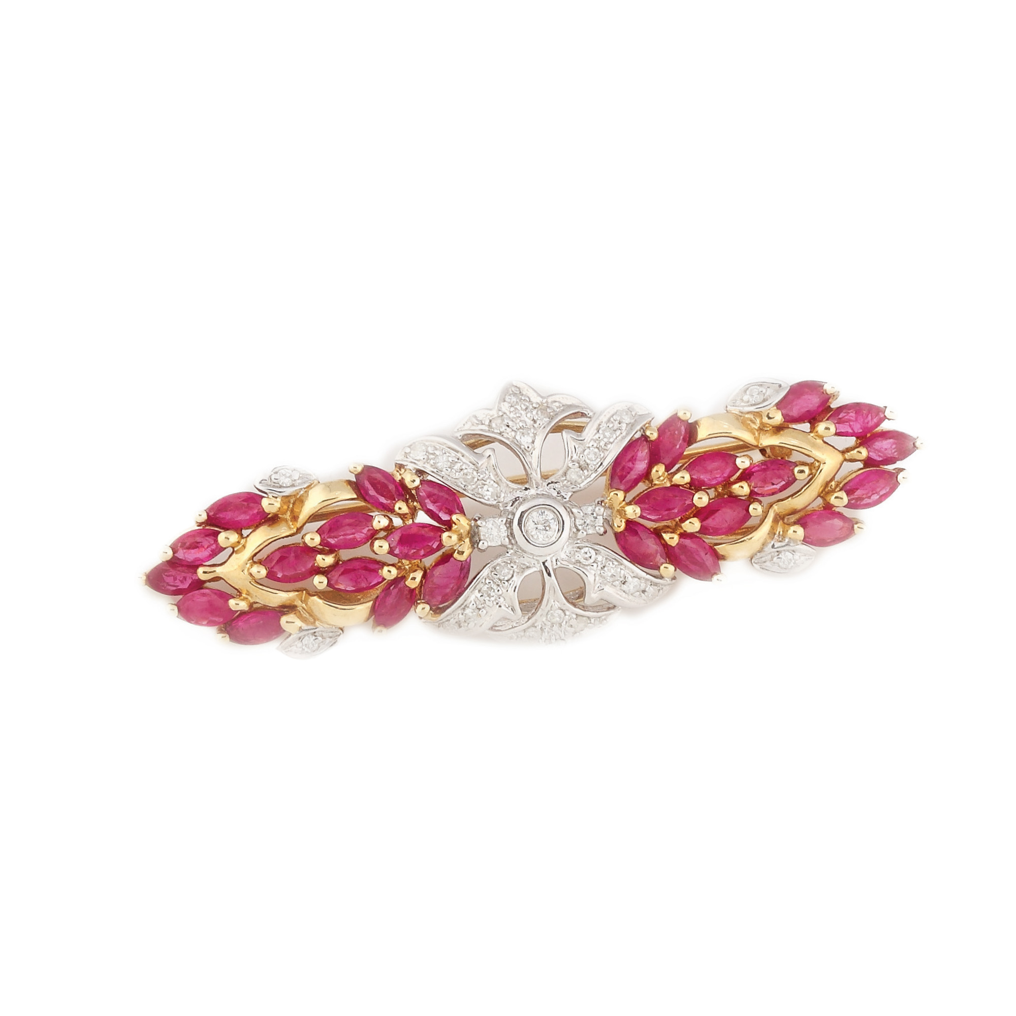 Frumoasă broșă din aur, decorată cu rubine și diamante