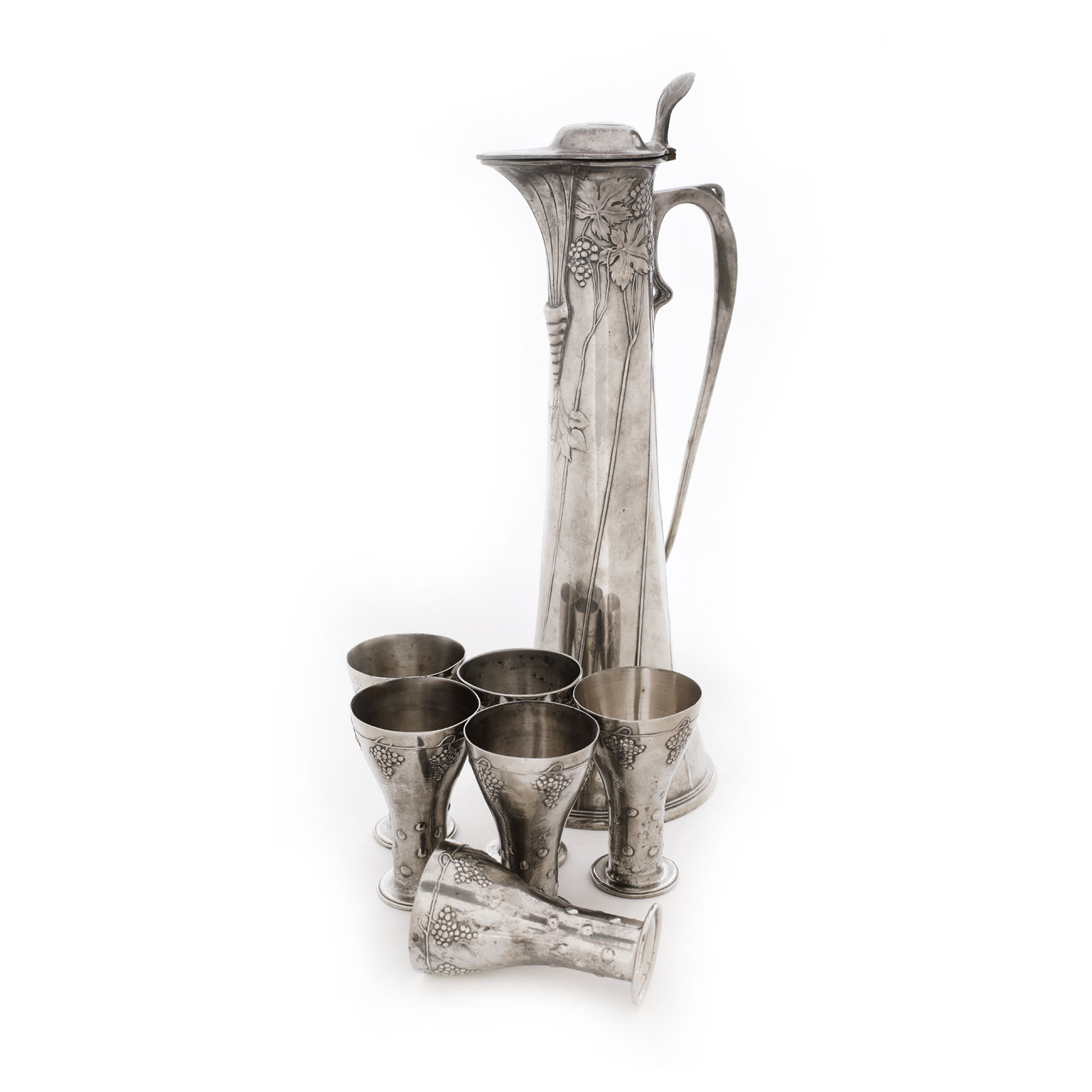 Jugendstil set of a wine mug and six glasses, approx. 1890