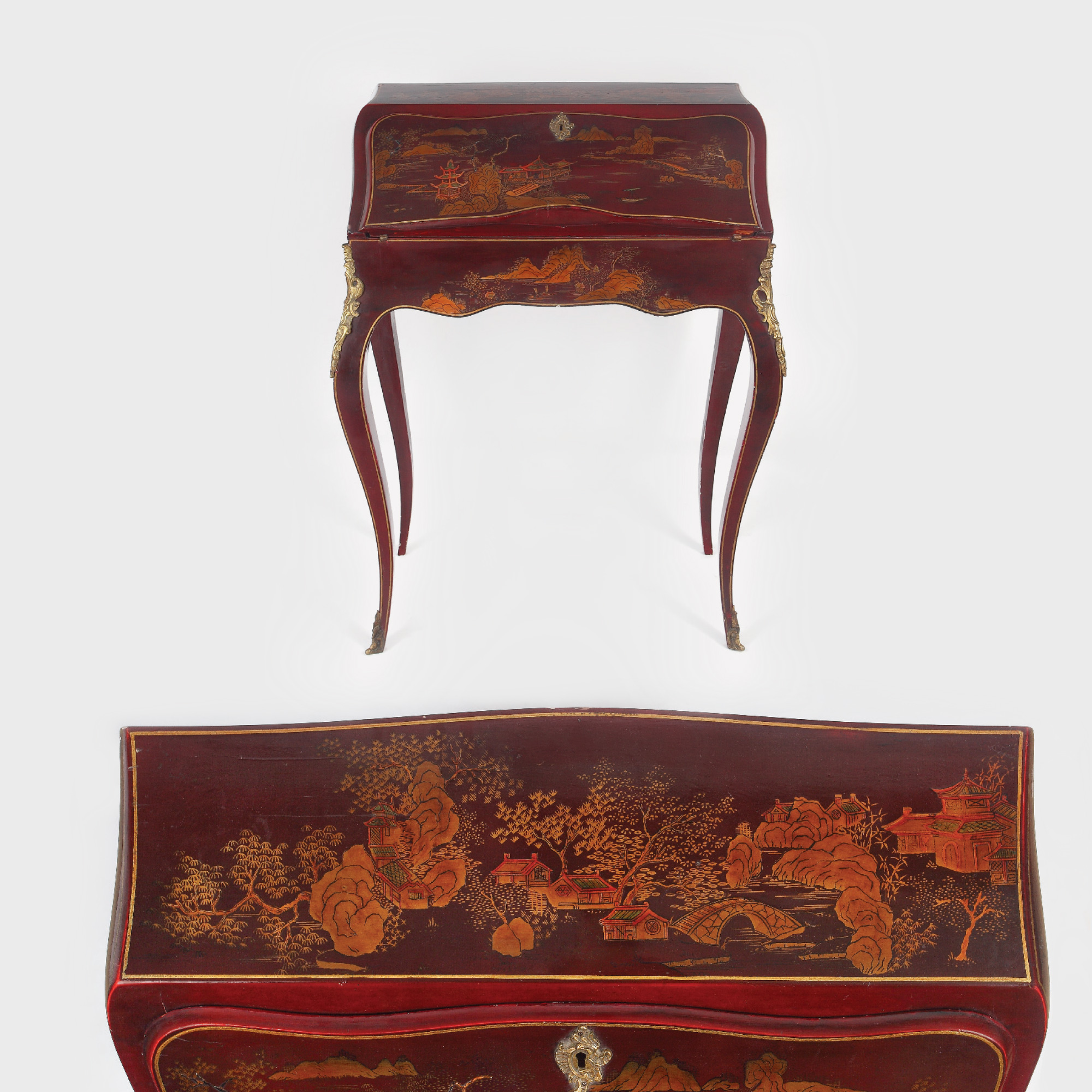 Secretaire din lemn de mahon, decorat cu scene orientale