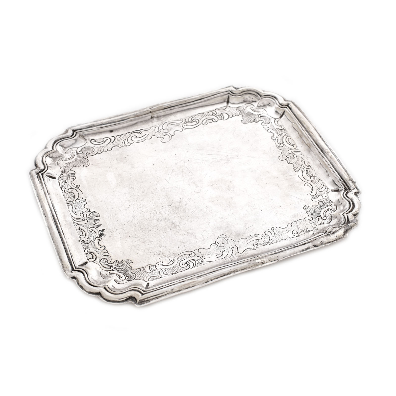 Tavă din argint Posnikova, gravată cu motive Rococo, cca. 1775