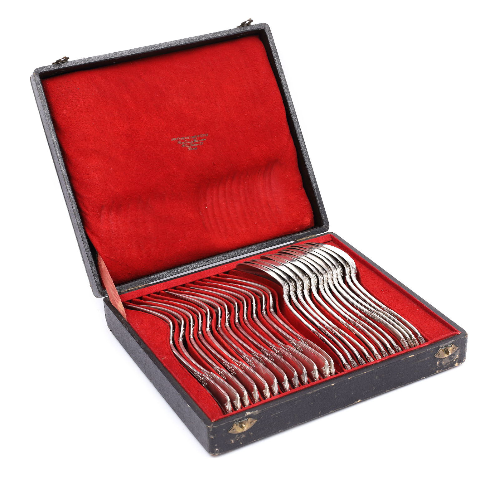 Henri Louis Chenailler silver tableware set for 12, in it original box, the end of the 19th century