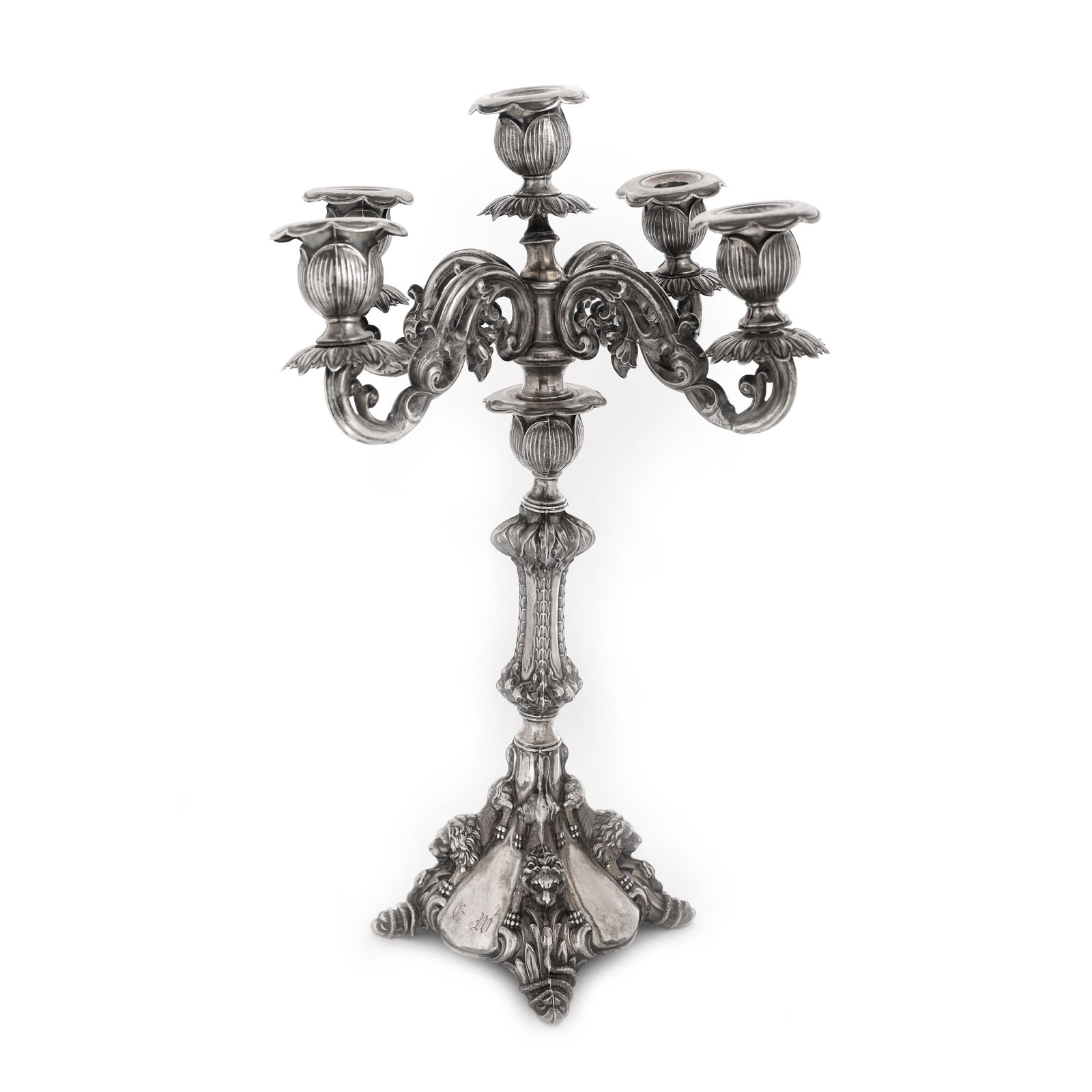 Sfeșnic Biedermeier din argint, cu cinci lumini, decorat cu protome de leu și motive vegetale, monogramat, sfârșitul sec. XIX