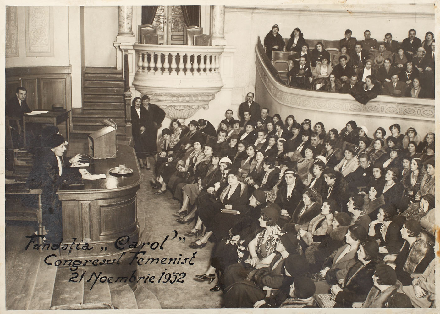 Fotografie a Congresului Feminist din 1932, desfășurat la Fundațiunea Carol I, piesă rară de colecție