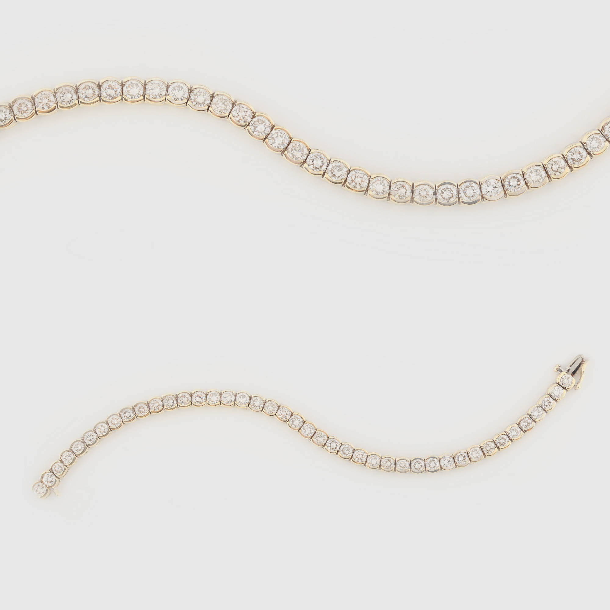 Superbă brățară din aur, decorată cu diamante (9.5 ct.)