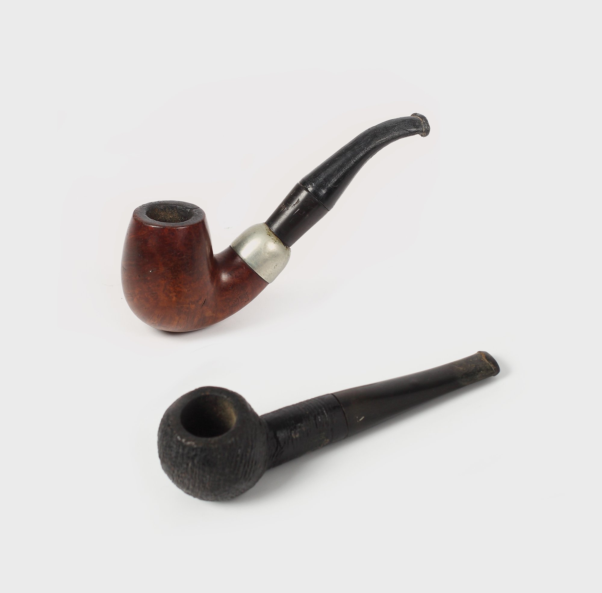Lot de 2 pipe, Peterson's Patent și Howal Bruyere, ce a aparţinut violoncelistului Cătălin Ilea