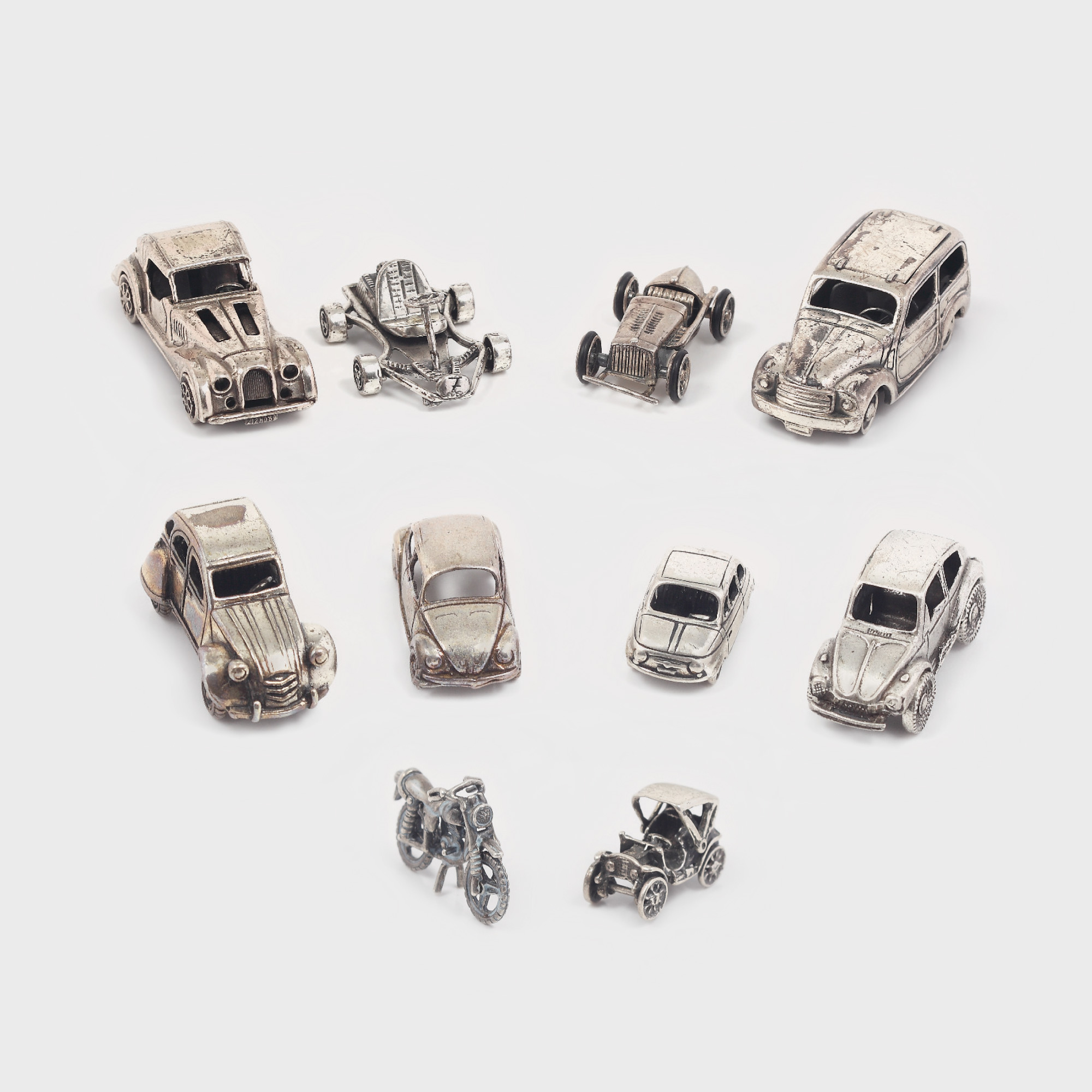 Colecţie de 10 vehicule miniaturale, din argint