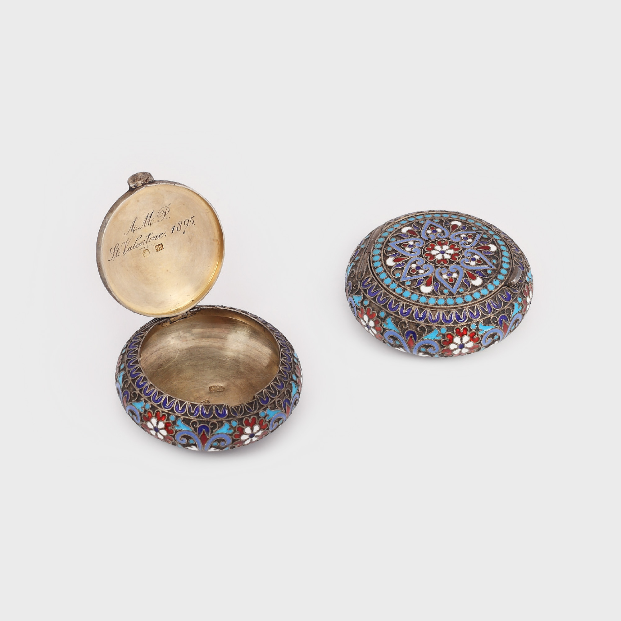 Cutie din argint Gustav Klingert, cu frumoase ornamentații cloisonné, 1894, piesă rară, de colecție