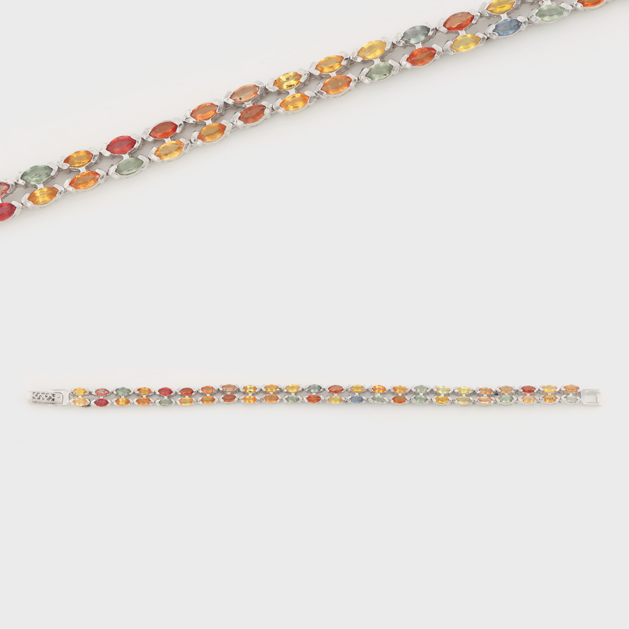 Brățară din argint, decorată cu dublu șir de safire multicolore