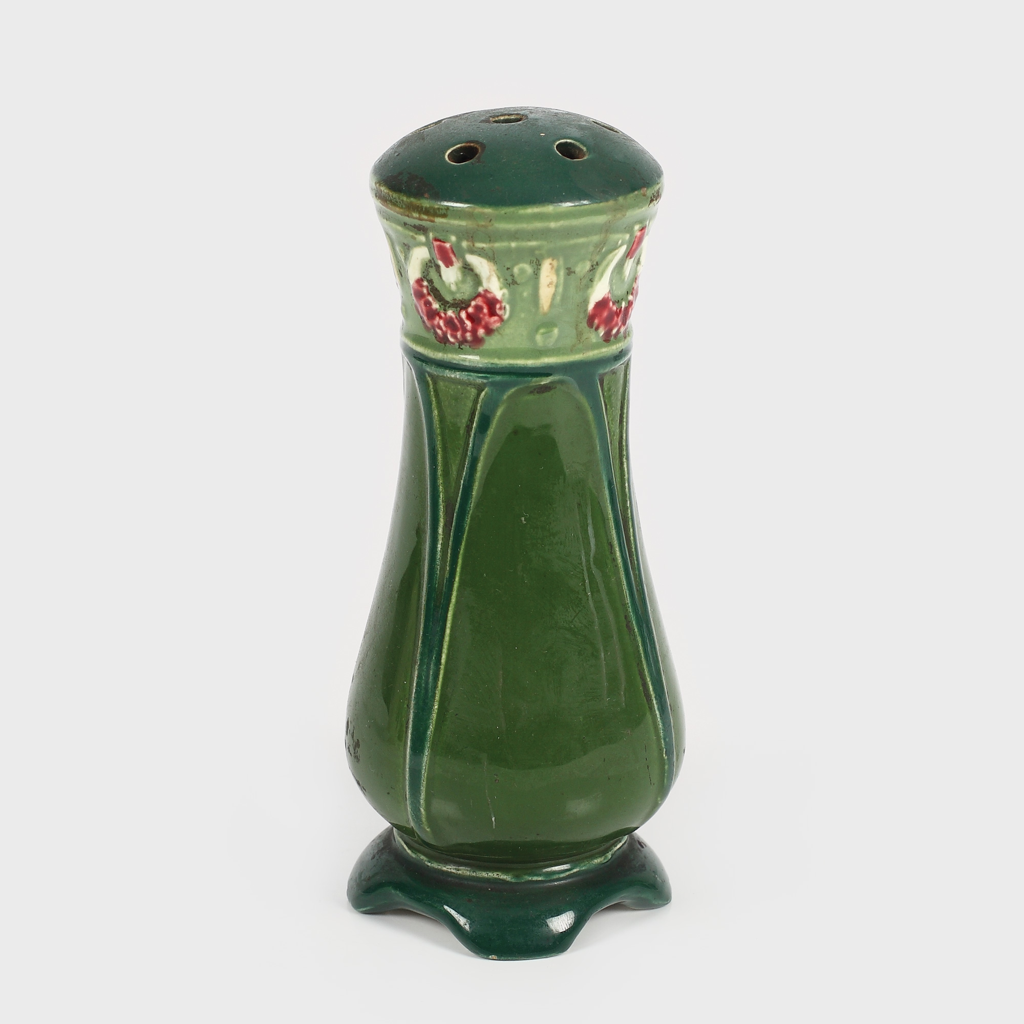 Solniță realizată în stil Art Nouveau, decorată cu ghirlande florale, atelier austriac, cca. 1900
