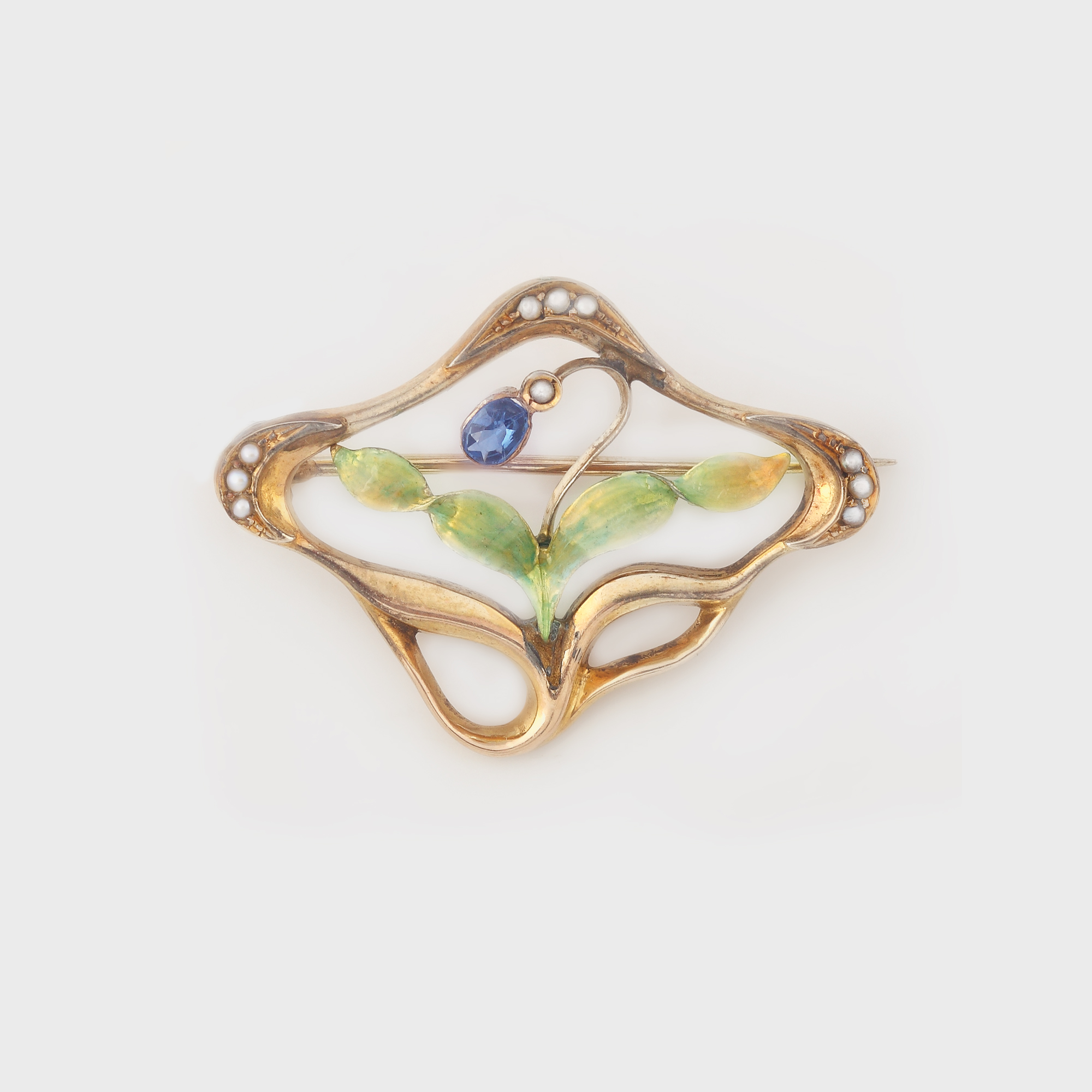Broşă din aur, decorată cu safir, perle şi email, în stil Art Nouveau