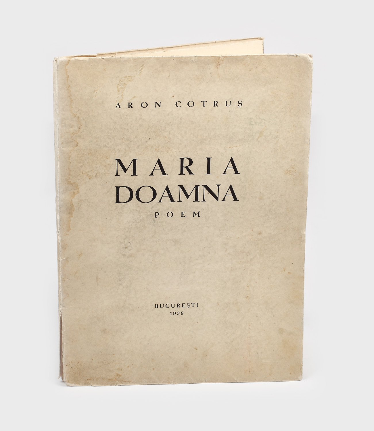 Poemul Maria Doamna, ediție de lux de 200 de exemplare, exemplarul 29 cu dedicația olografă a autorului către Nicolae Iorga, 1938