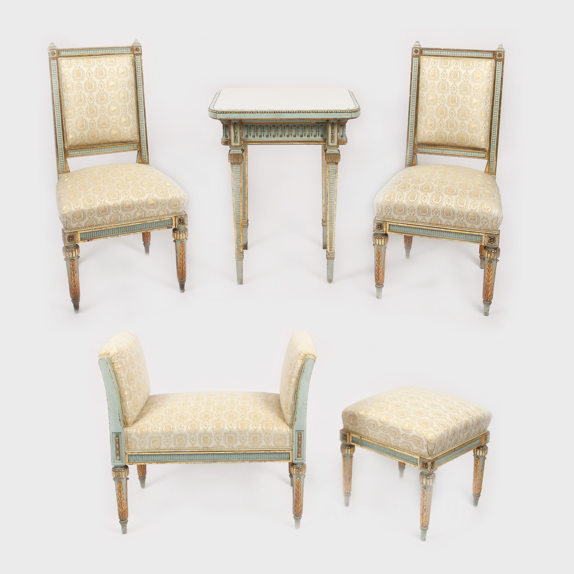 Rafinată garnitură de salon, realizată în manieră Louis XVI, sfârşitul sec. XIX 