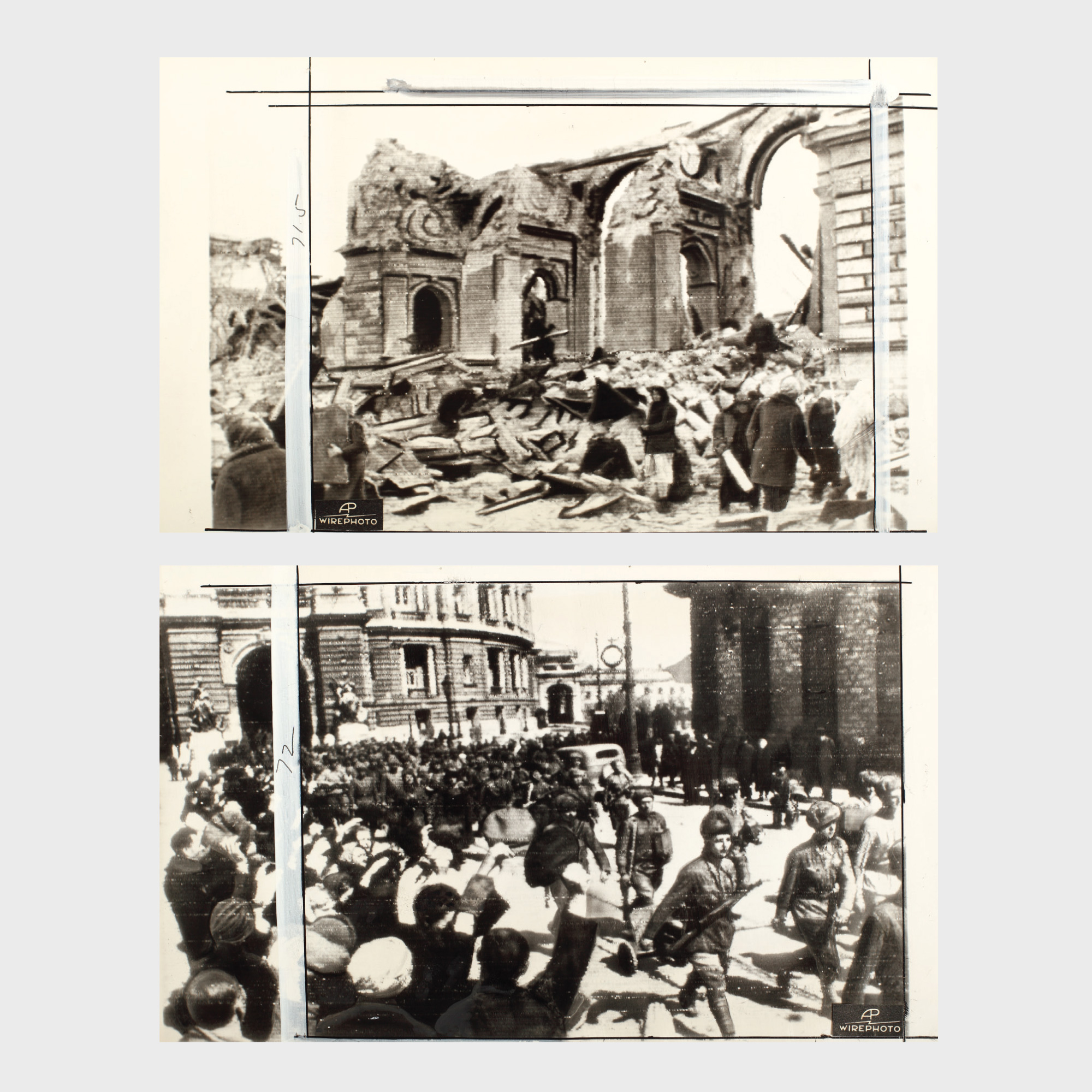 Set două fotografii ilustrând eliberarea Odessei de către trupele sovietice, 1944