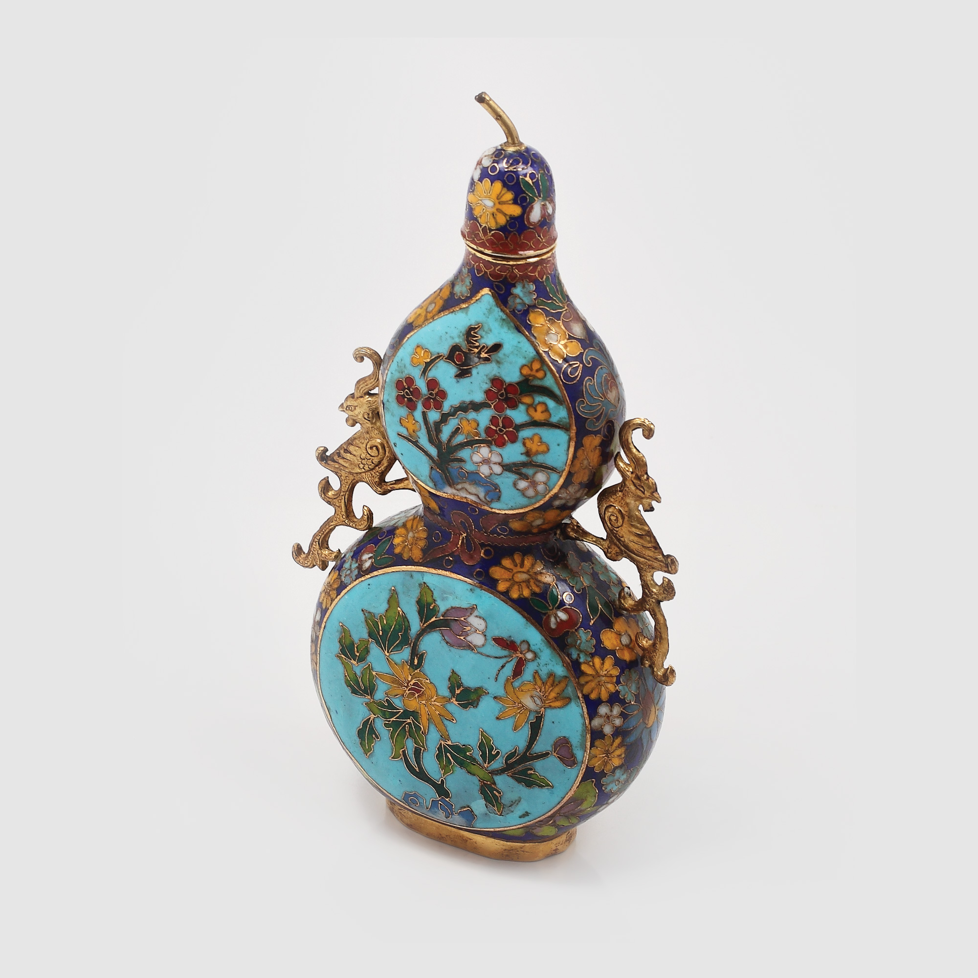 Elegant flacon, bogat decorat în tehnica cloisonné, sfârșitul sec. XIX