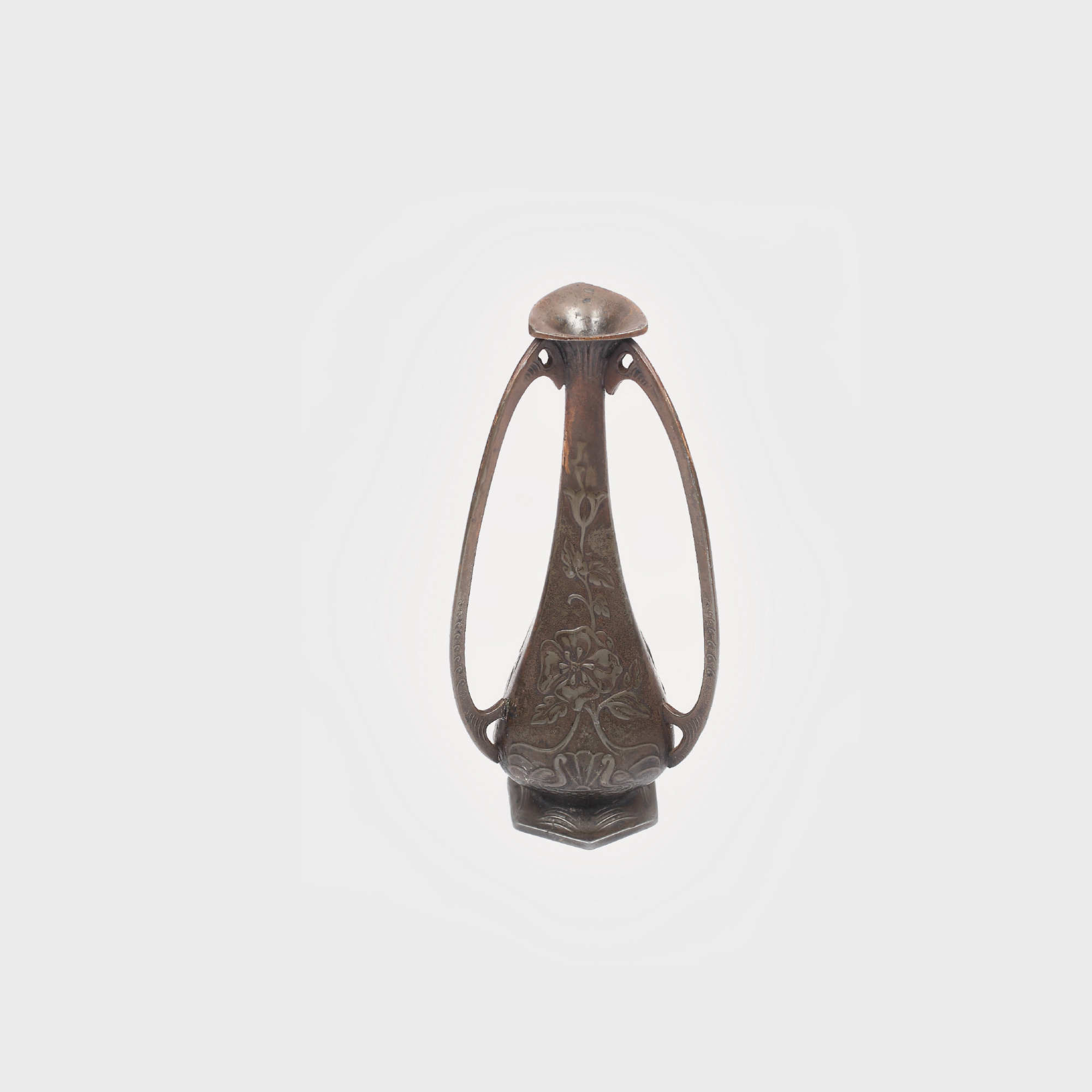 Vas decorativ Art Nouveau, tip amforă cu 3 anse, cca. 1900