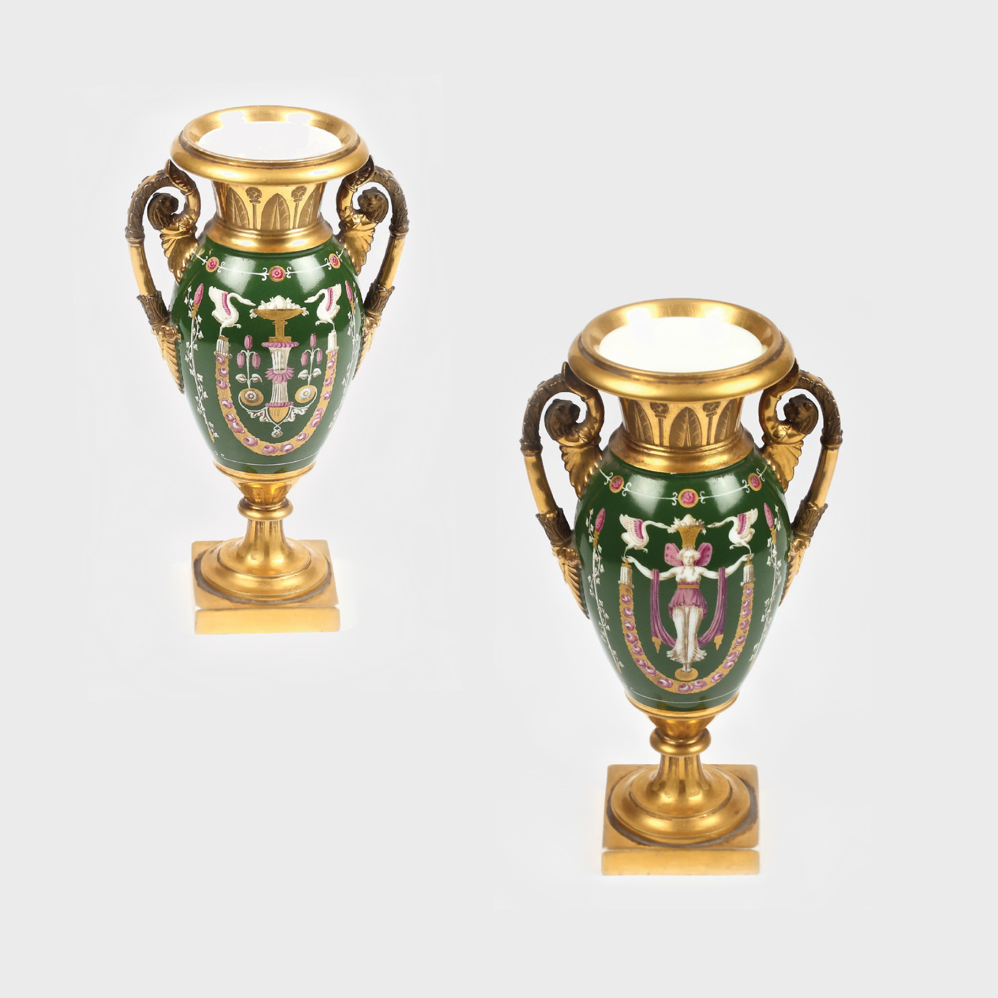 Vas decorativ în stil Empire, cu ornamentaţii egiptianiste pictate manual, sec. XIX
