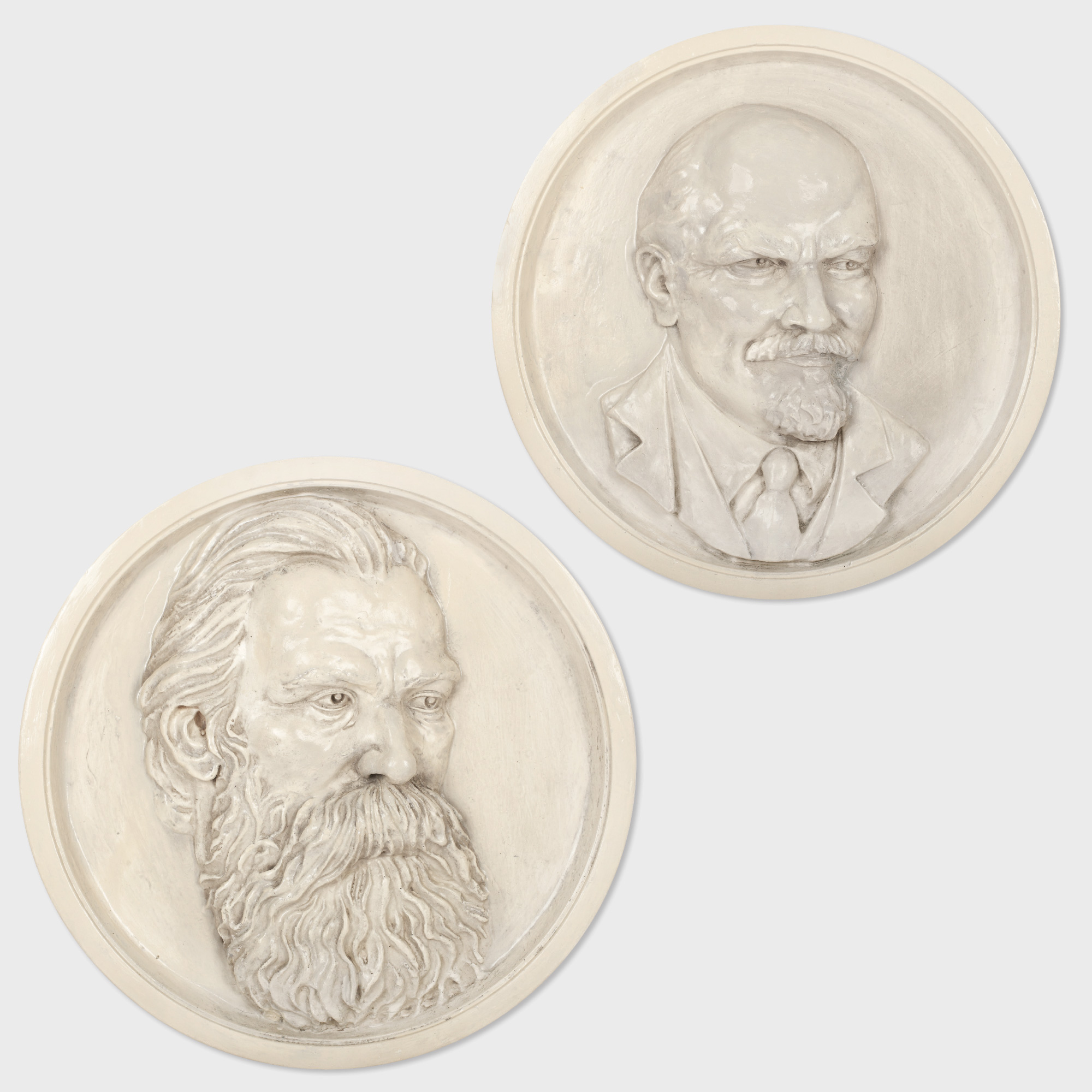 Pereche de basoreliefuri decorative, reprezentându-i pe Vladimir Lenin și Friederich Engels