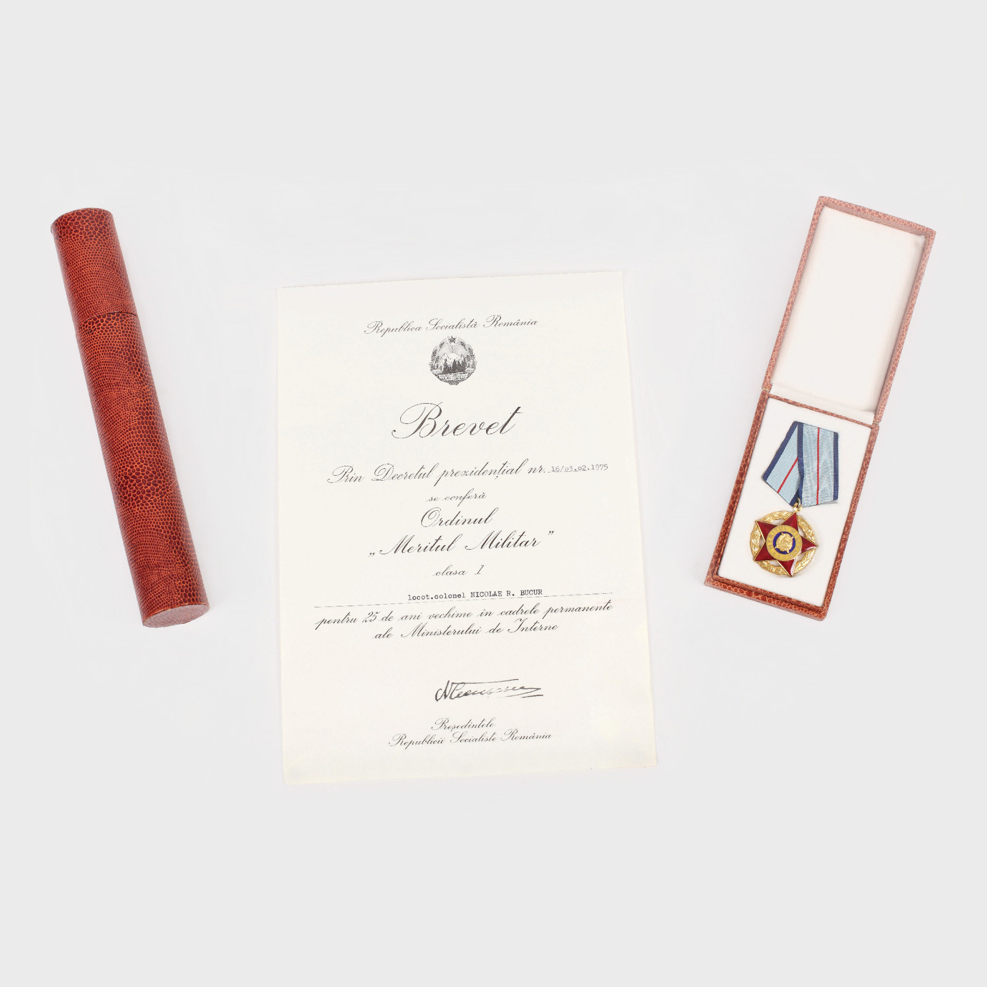 Ordinul "Meritul Militar" clasa I, însoțit de brevet, în cutie originală