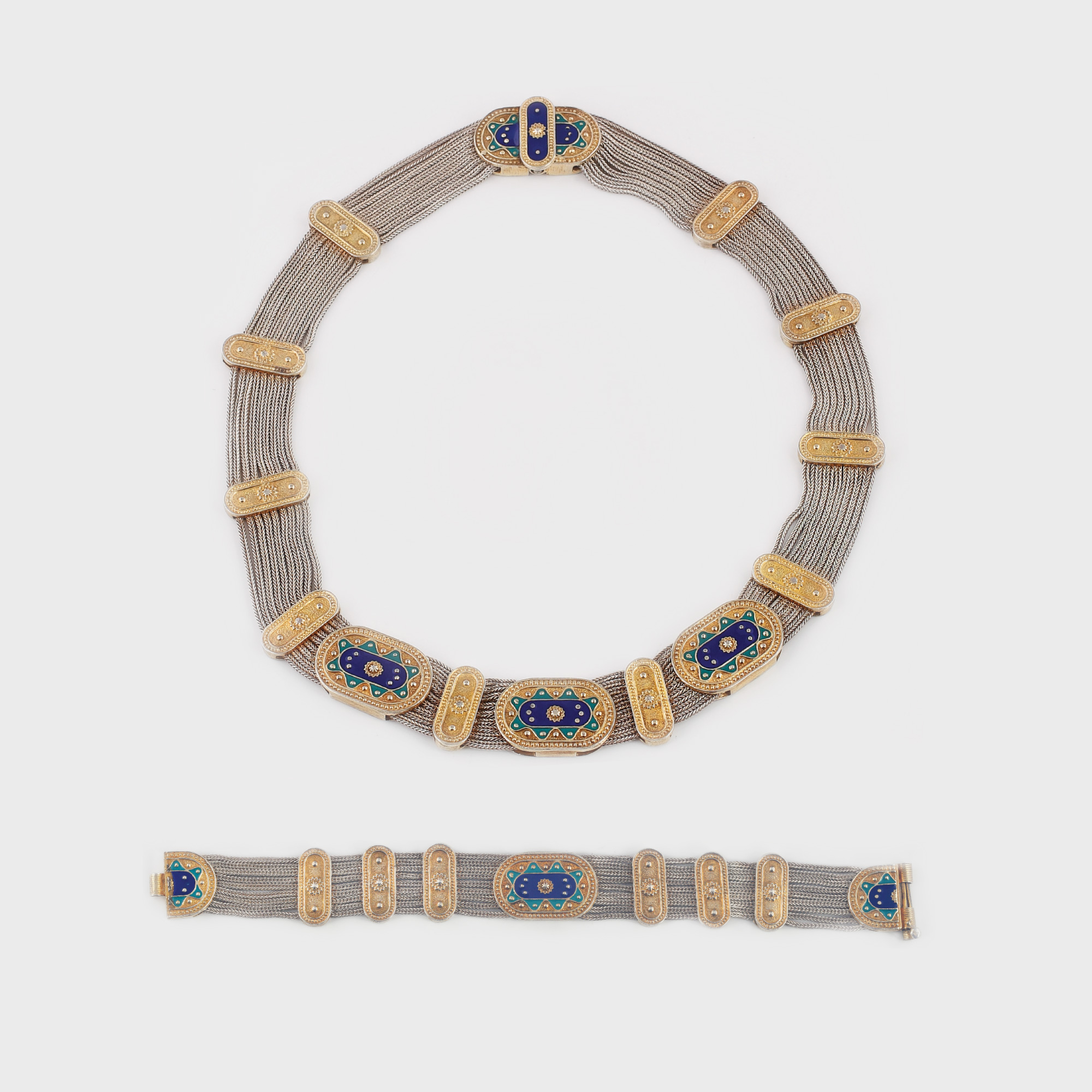 Elegant set Art Deco, din argint emailat, format din brăţară şi colier