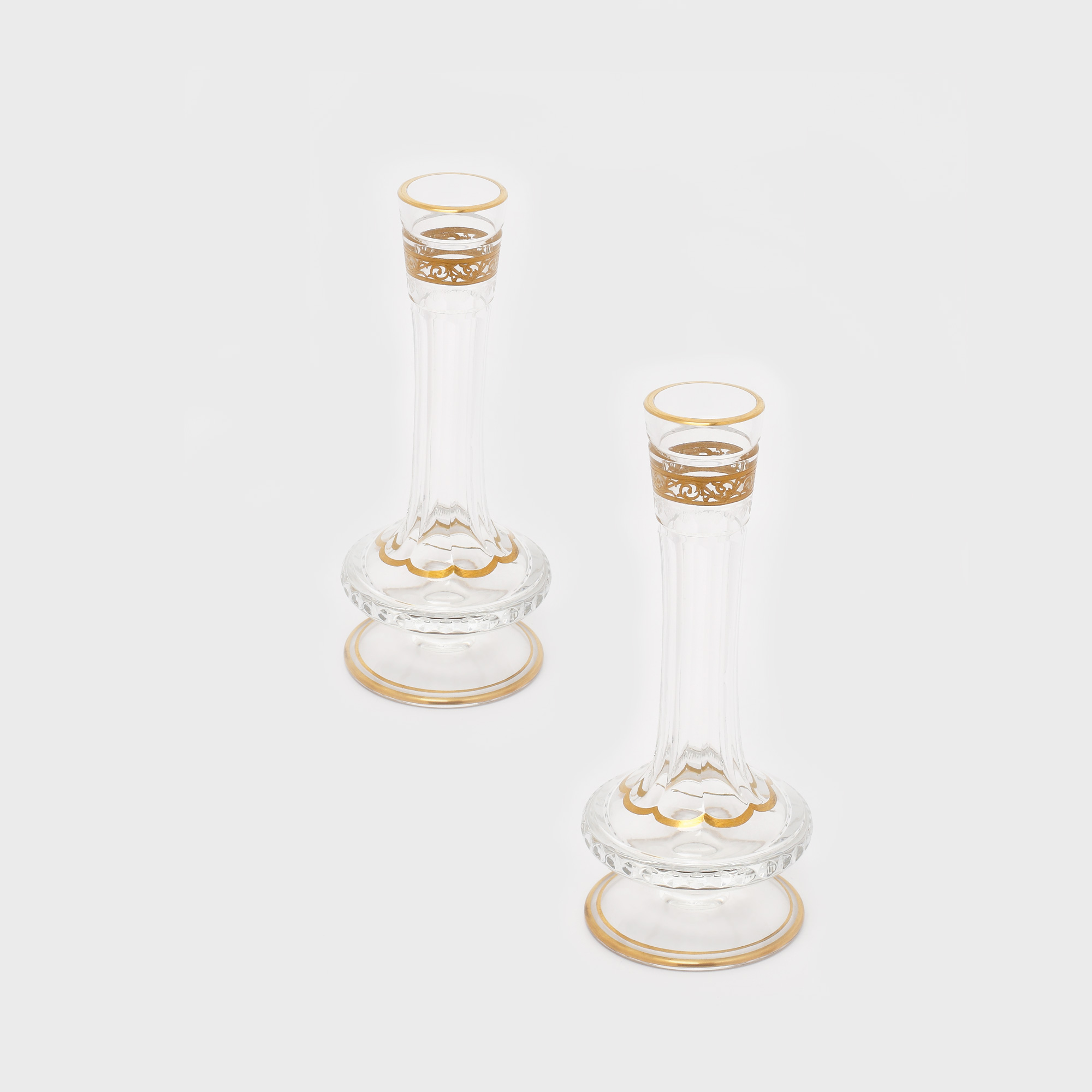 Pereche de vase soliflore din cristal Saint-Louis, pictate cu aur coloidal