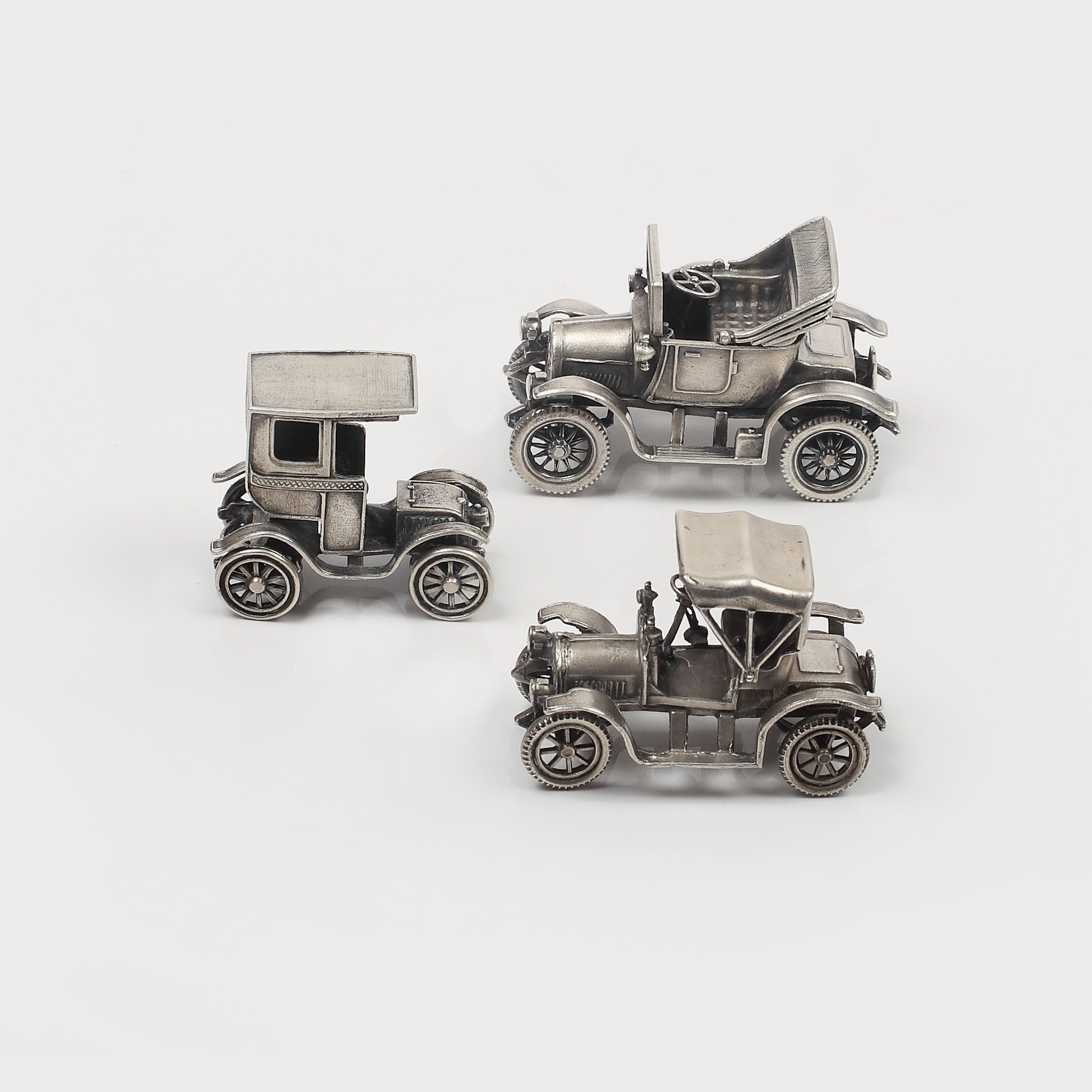Colecţie de miniaturi - maşini de epocă, din argint, anii '40, piese de colecţie
