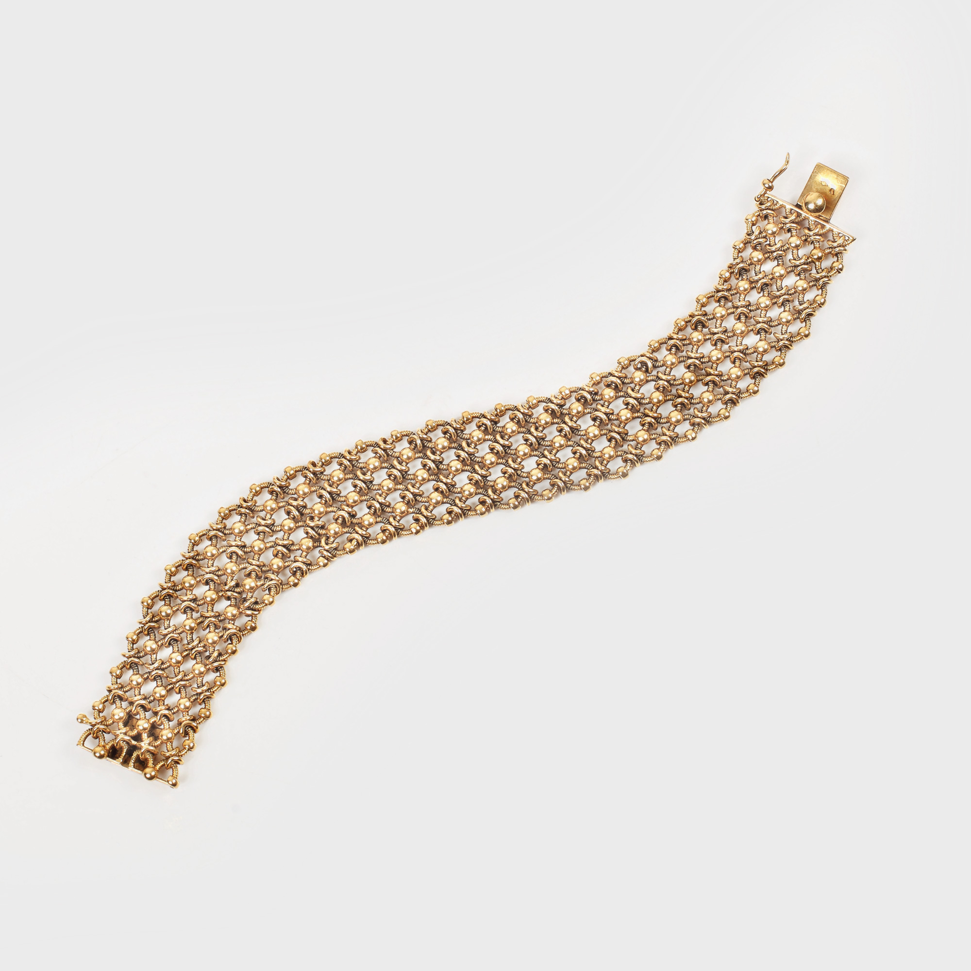 Rafinată brăţară din aur Cartier, în cutie originală, din colecţia Marinei Dimitropoulos