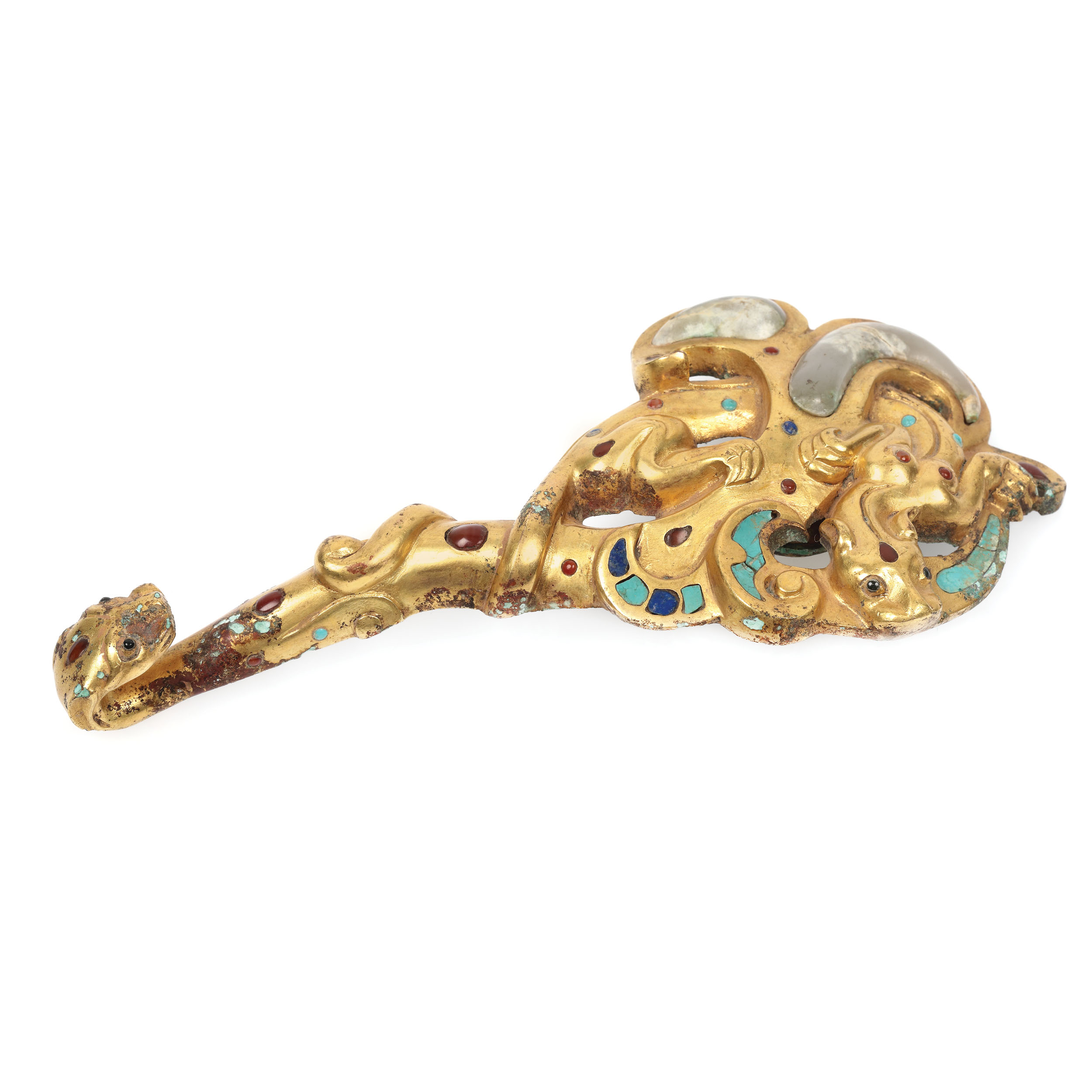 Rare gilded bronze fibula/buckle illustrating two Kui dragons fighting, decorated with grey jadeite and semi precious gemstones, the Han Dynasty Era, China,206 BC – 220 AD