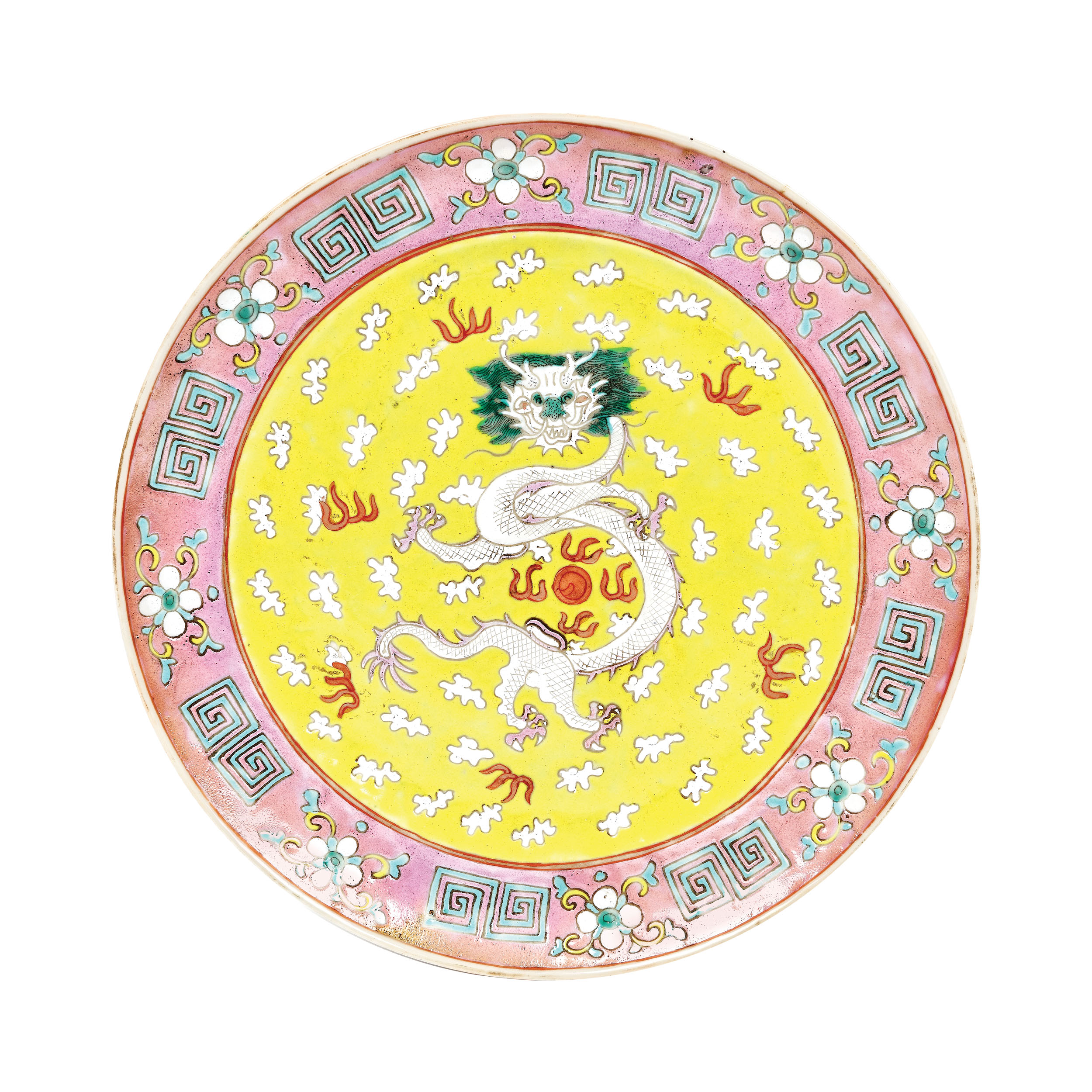Platou din porțelan Nyonyaware, export pentru etnia Peranakan, descendenții chinezilor care au emigrat în sud-vestul Malaeziei și Singapore, perioada Guangxu, China, cca. 1875-1908