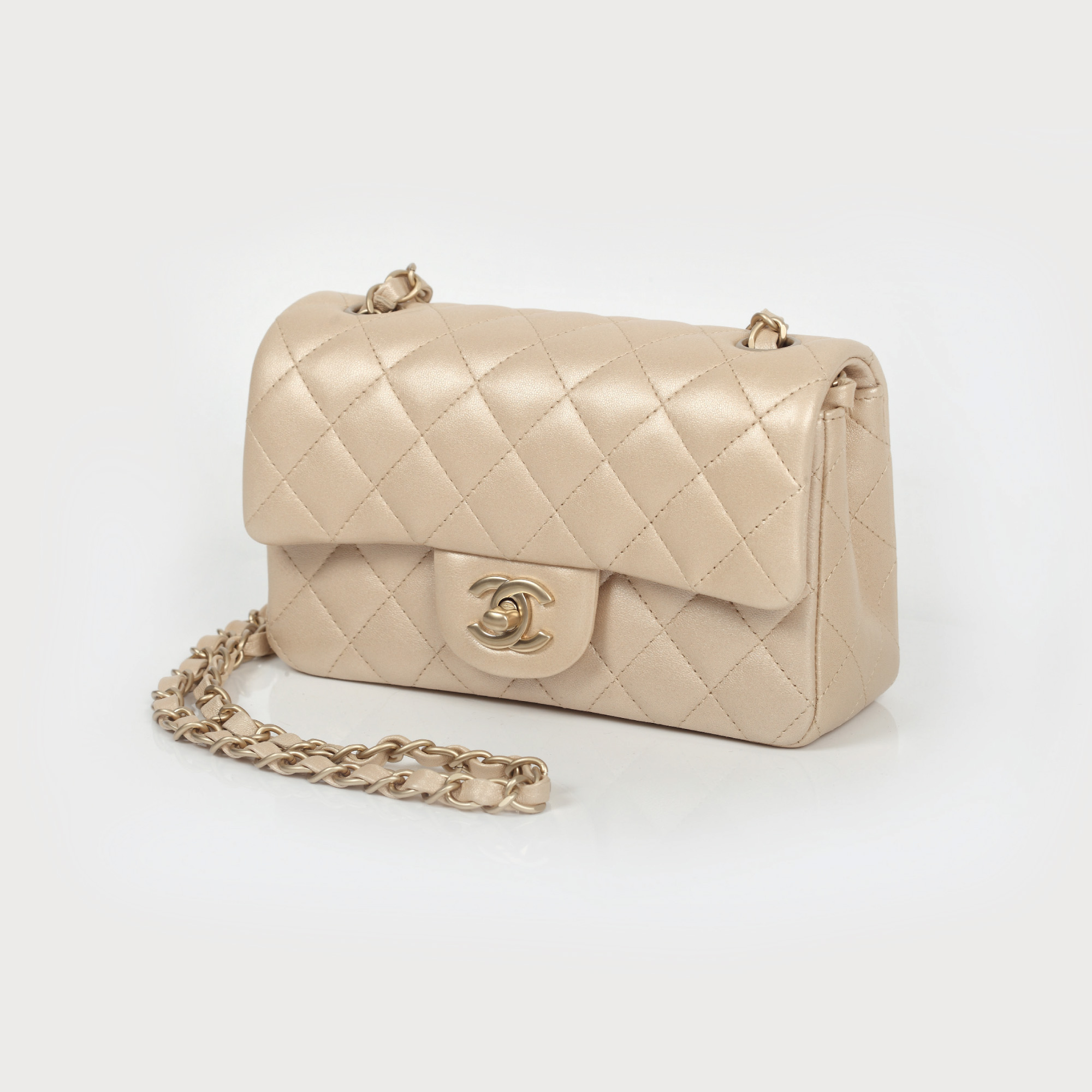 Poșetă Chanel "Lady Pearly", din piele sidefie