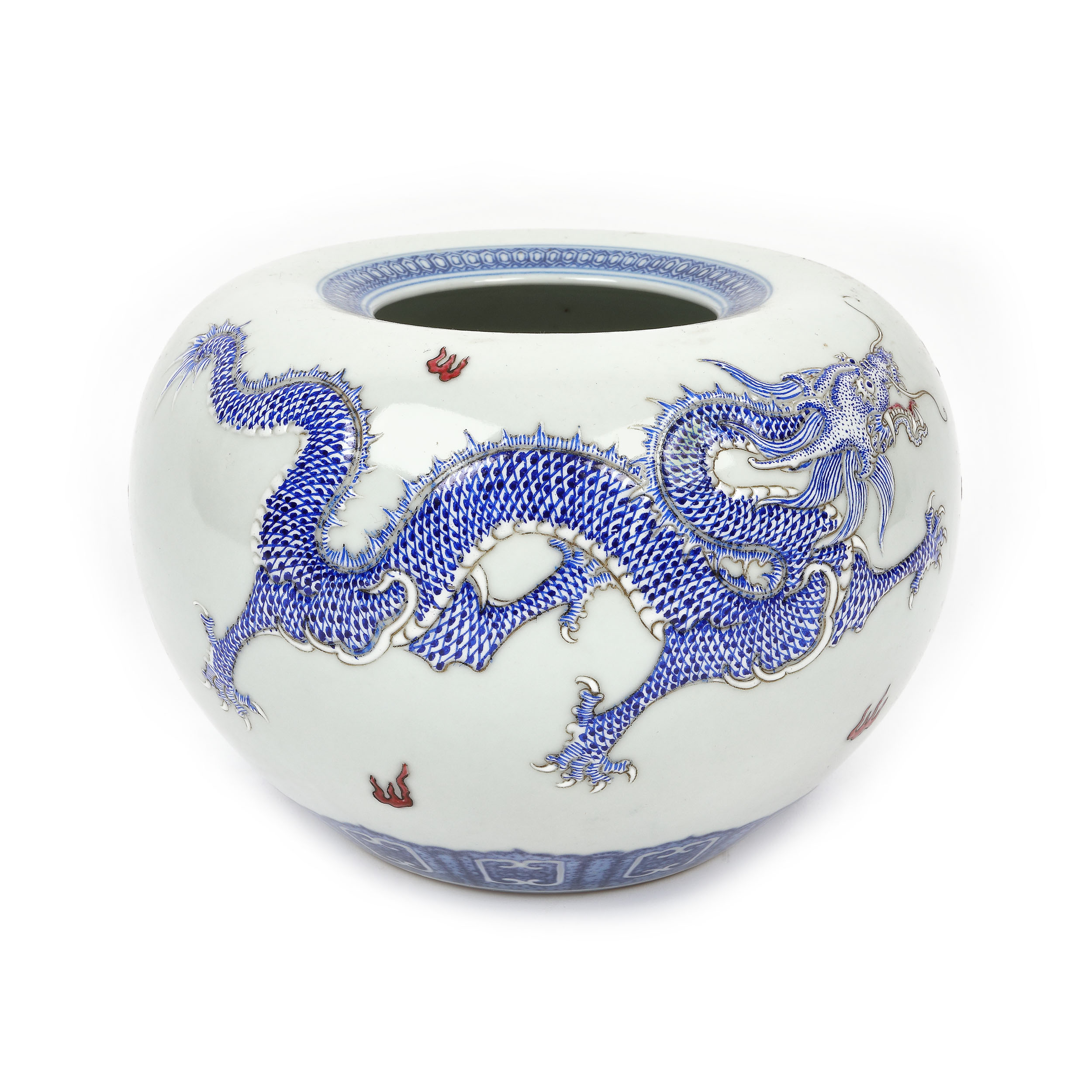 Vas din porțelan decorat cu motivul dragonului imperial, marca retrospectivă a împăratului Qianlong, perioada Republicană, China, mijlocul sec. XX