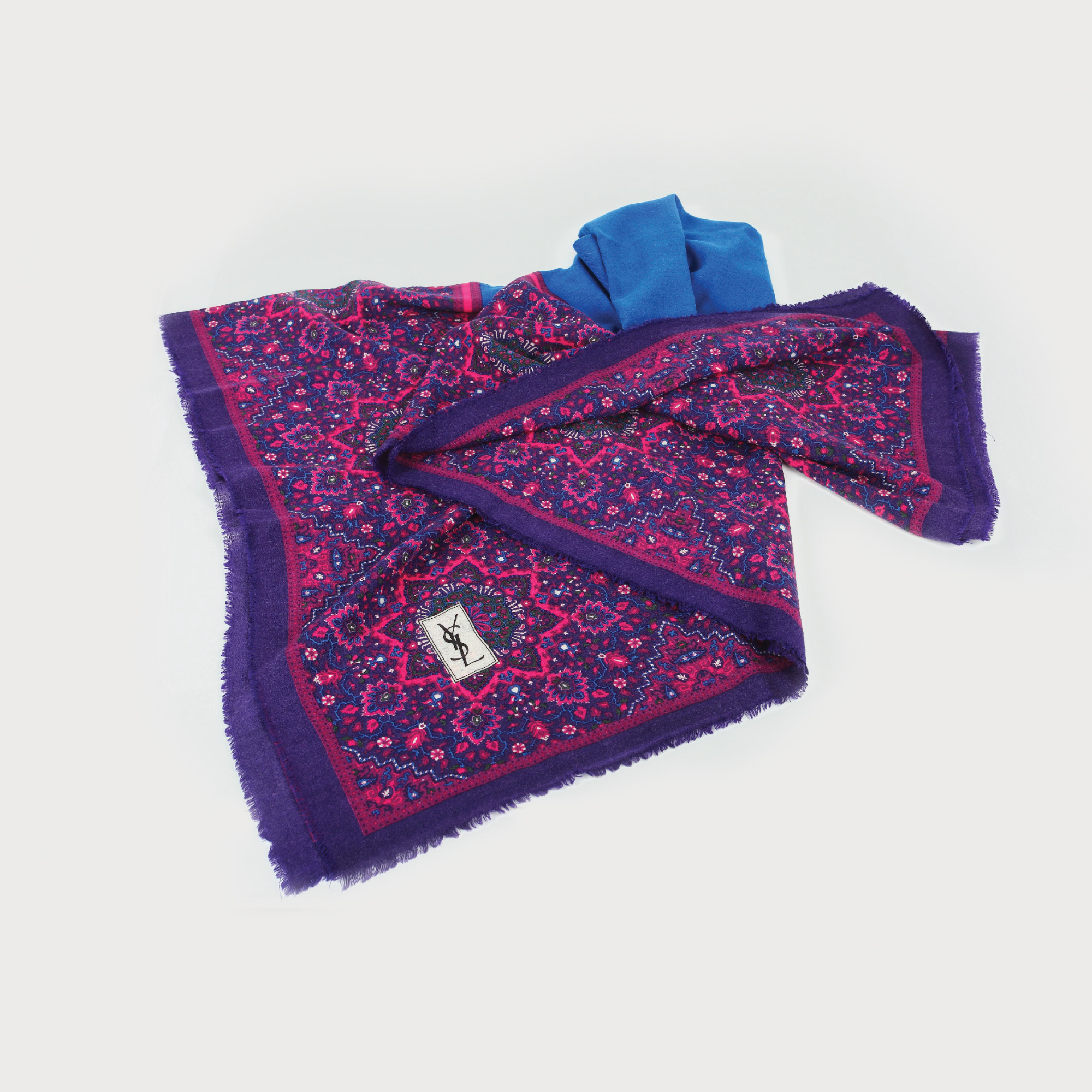 Șal Yves Saint Laurent, din voal de lână, anii '80, piesă rară, de colecție