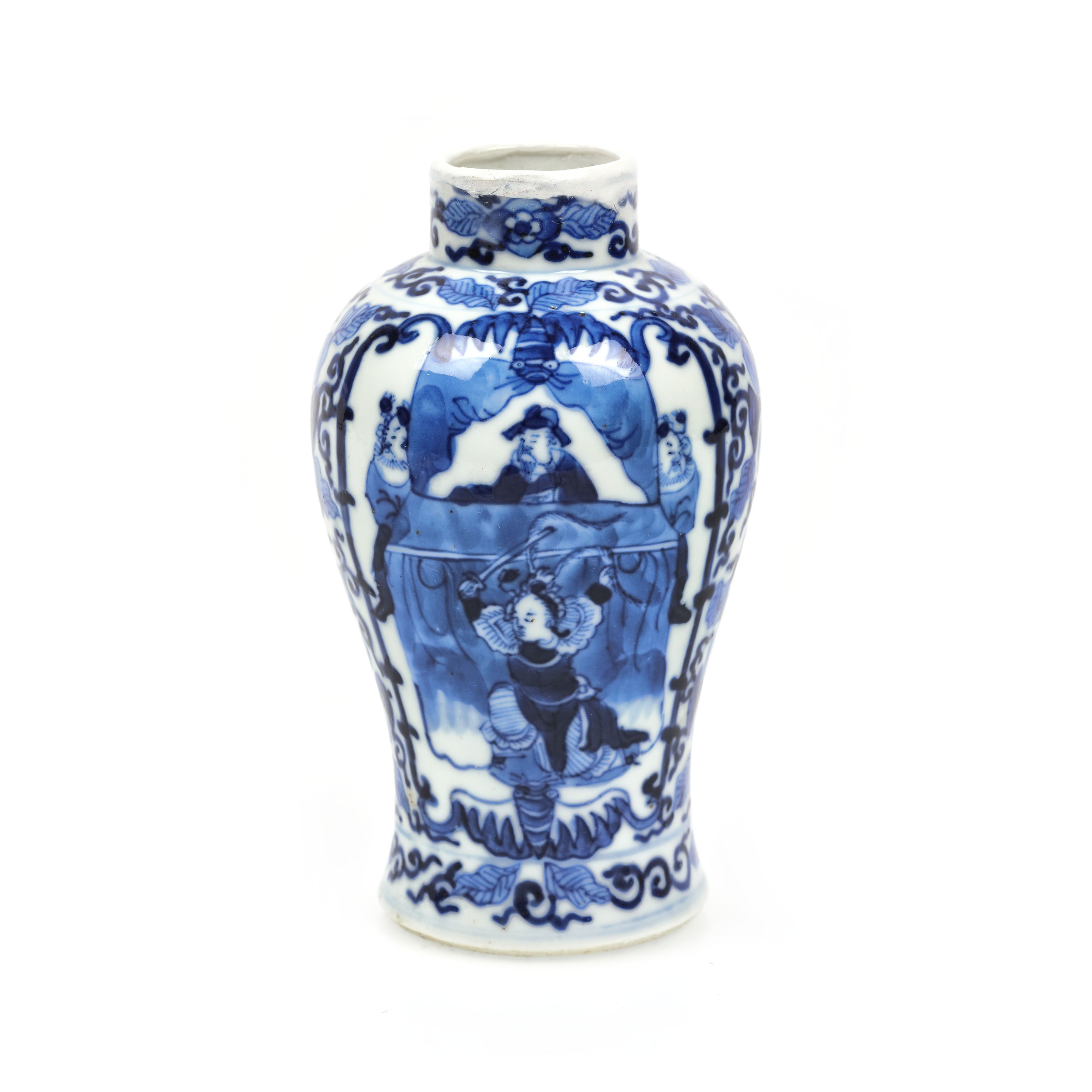 Vas miniatural din porțelan, decorat cu o scenă de la curtea imperială, marcat Kangxi, perioada Qing, China, sec. XIX