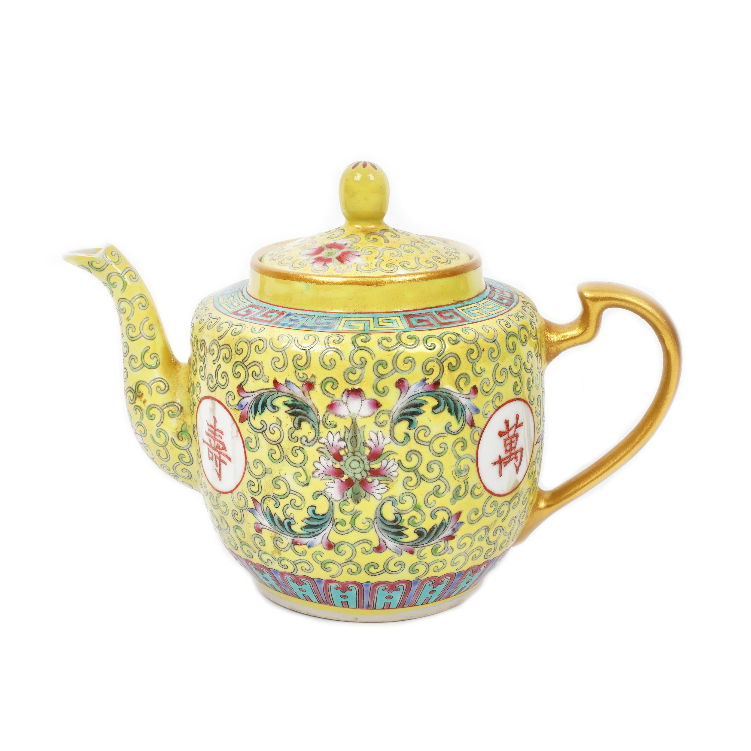 Porcelain teapot from the ”'Famille jaune”, Ming Ci workshop, Jiangxi workshop, the Republican Period, China, circa 1950