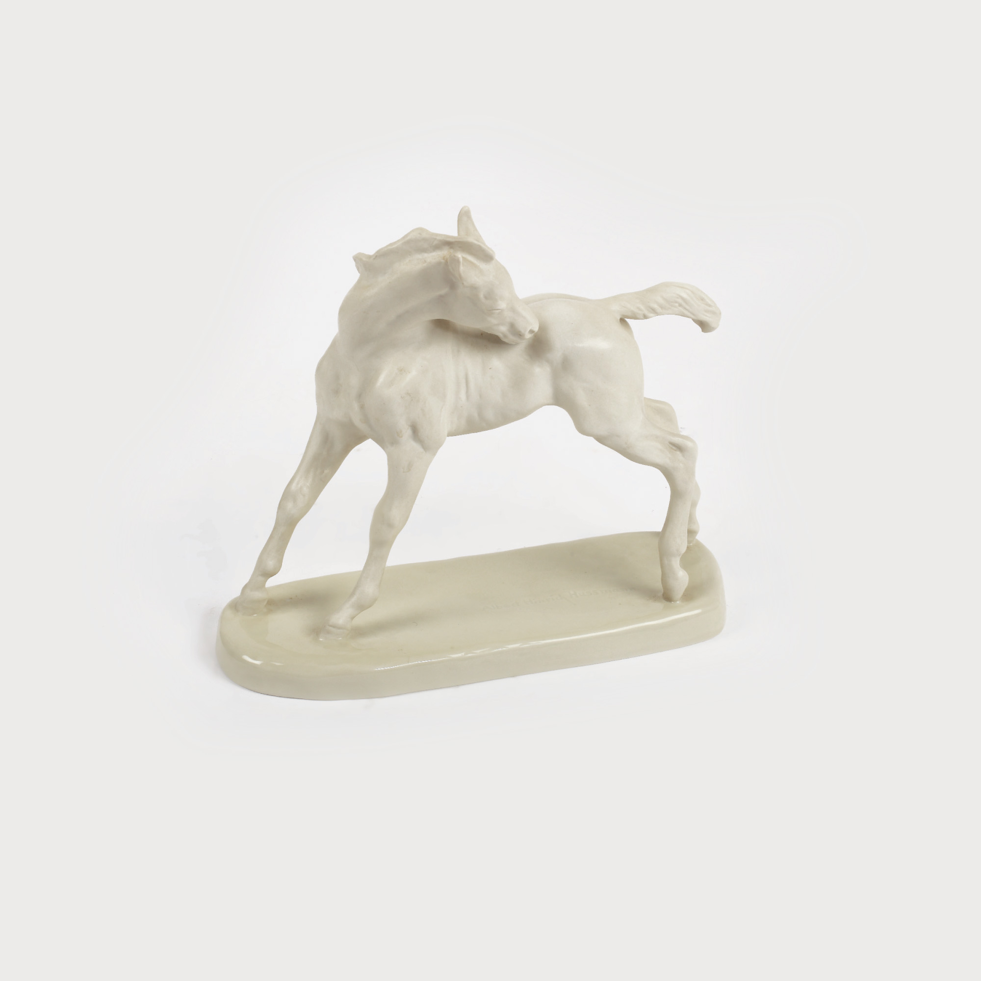 "Mânzul" - figurină decorativă din porțelan Rosenthal, designer Albert Hinrich Hussmann, 1936-1946
