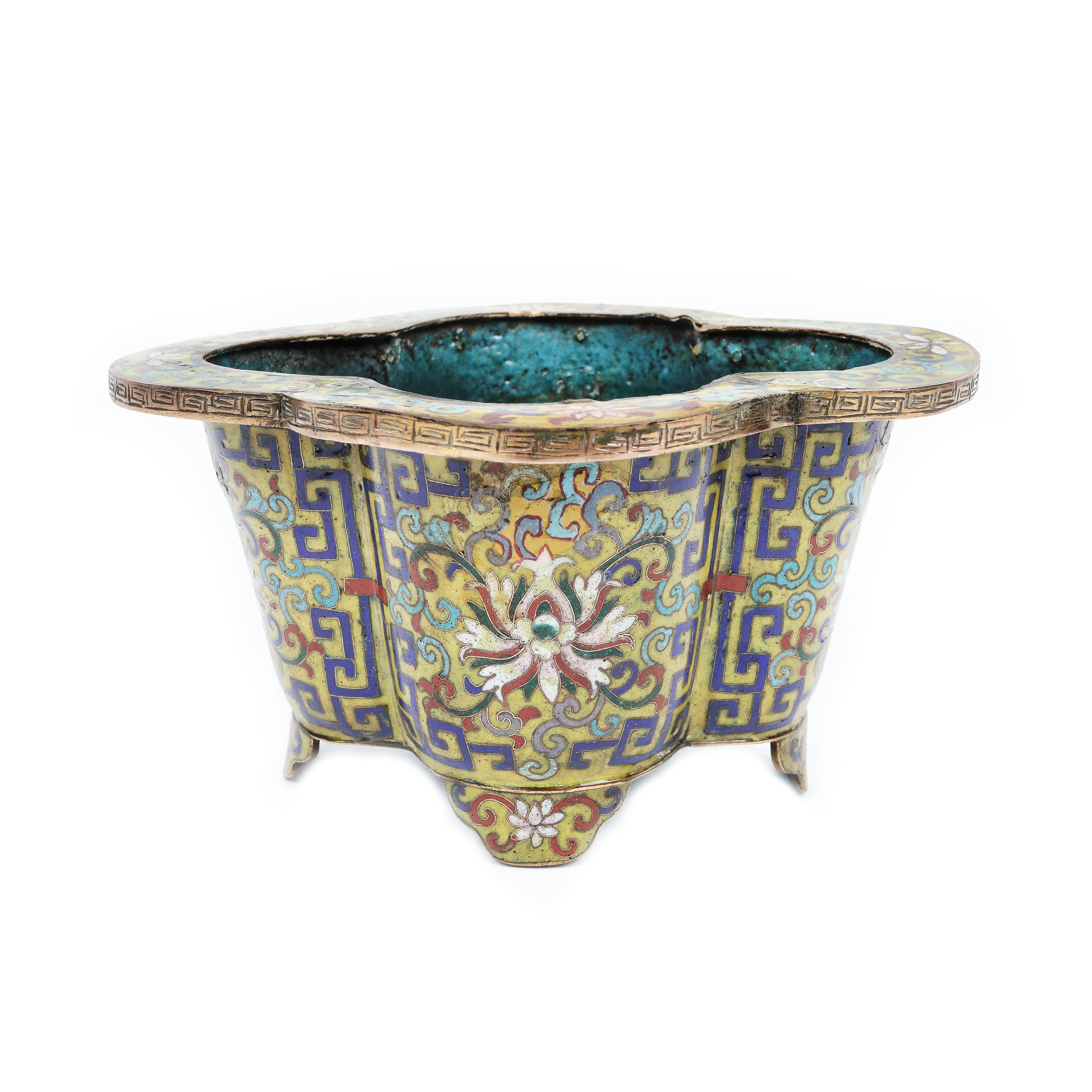 Jardinieră din bronz, decorată în manieră cloisonné, perioada Qianlong-Jiaqing, China, sec. XVIII