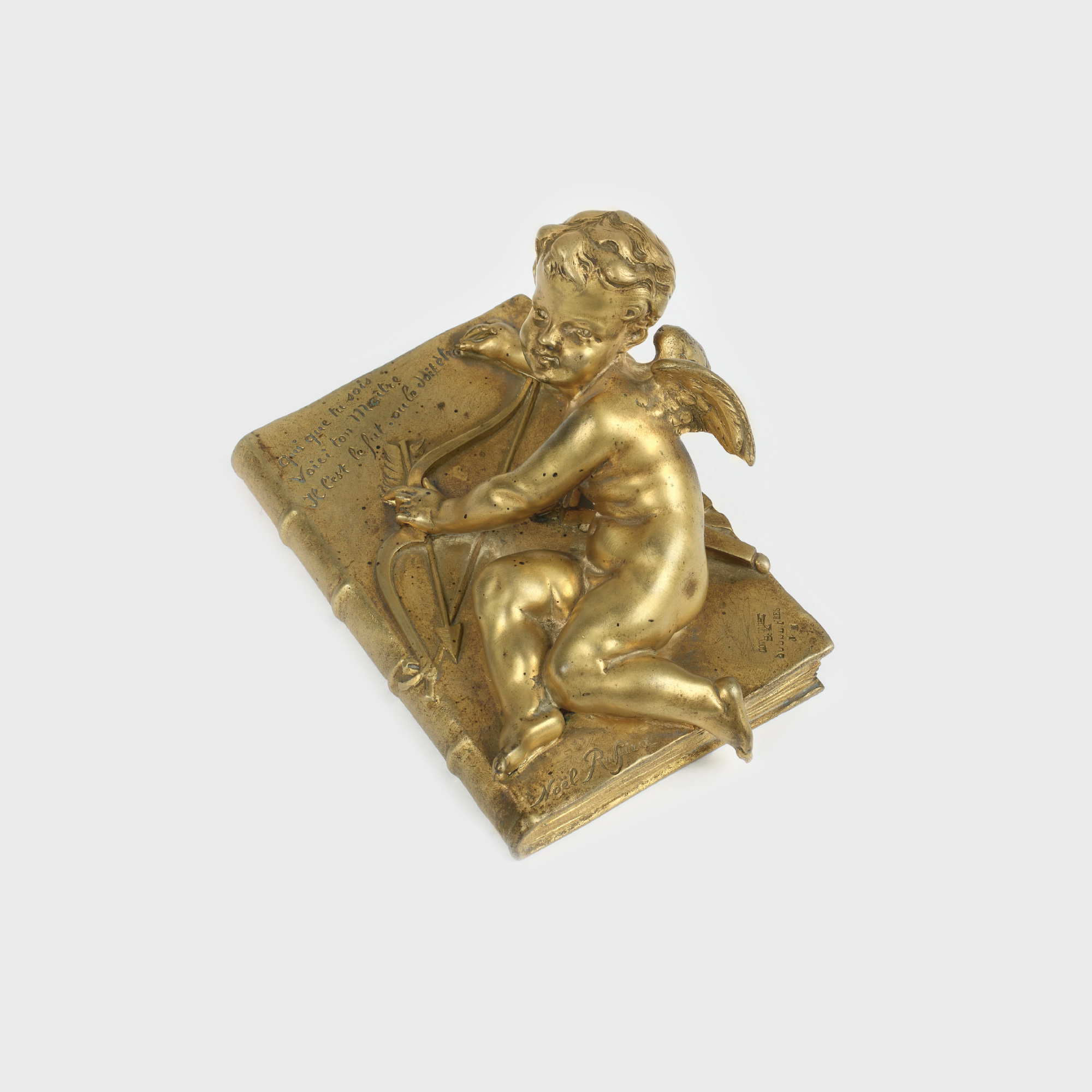 Presse-papier din bronz doré, piesă de birou, reprezentând pe Cupidon, 1896-1905