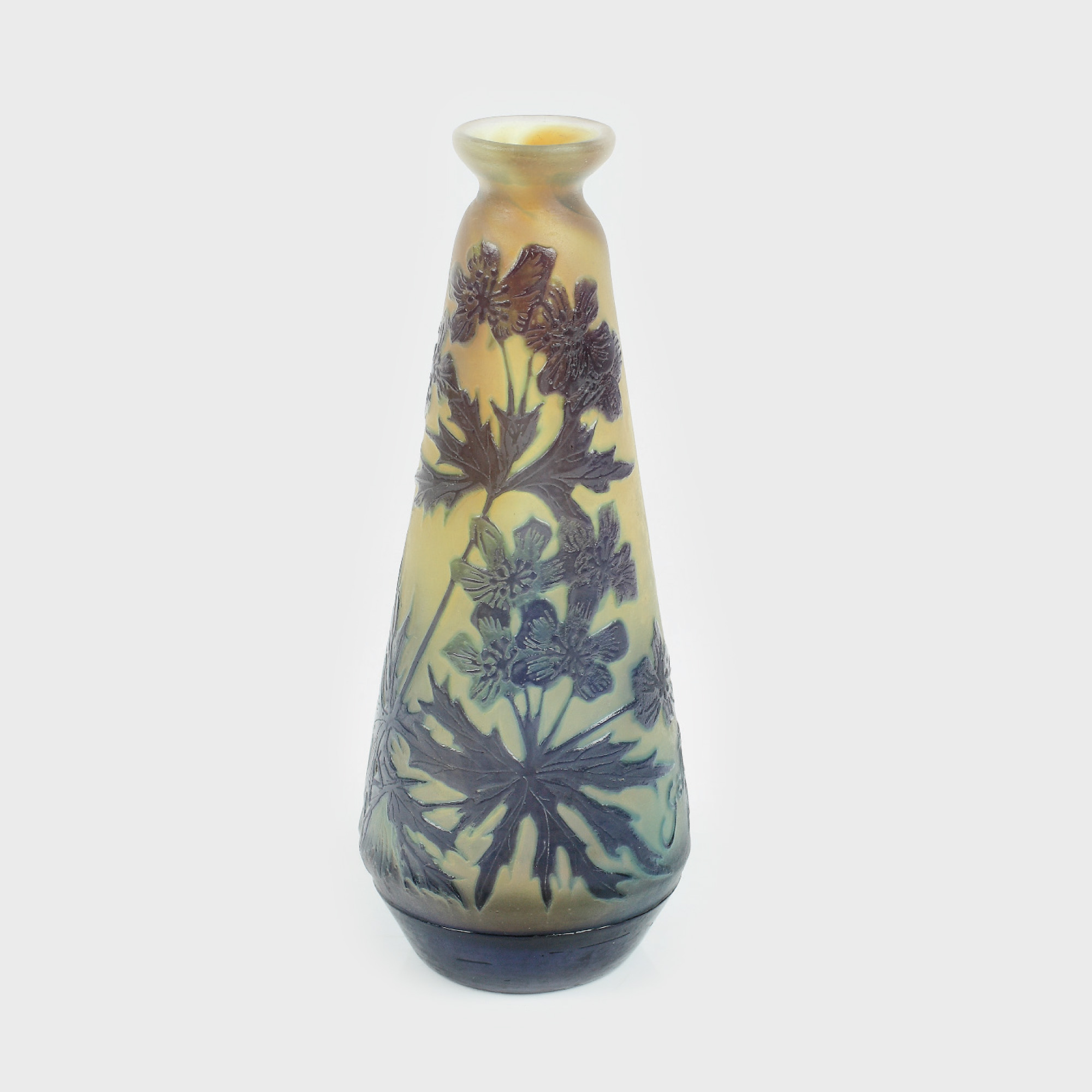 Vas soliflor Gallé, decorat cu anemone, cca. 1920-1930