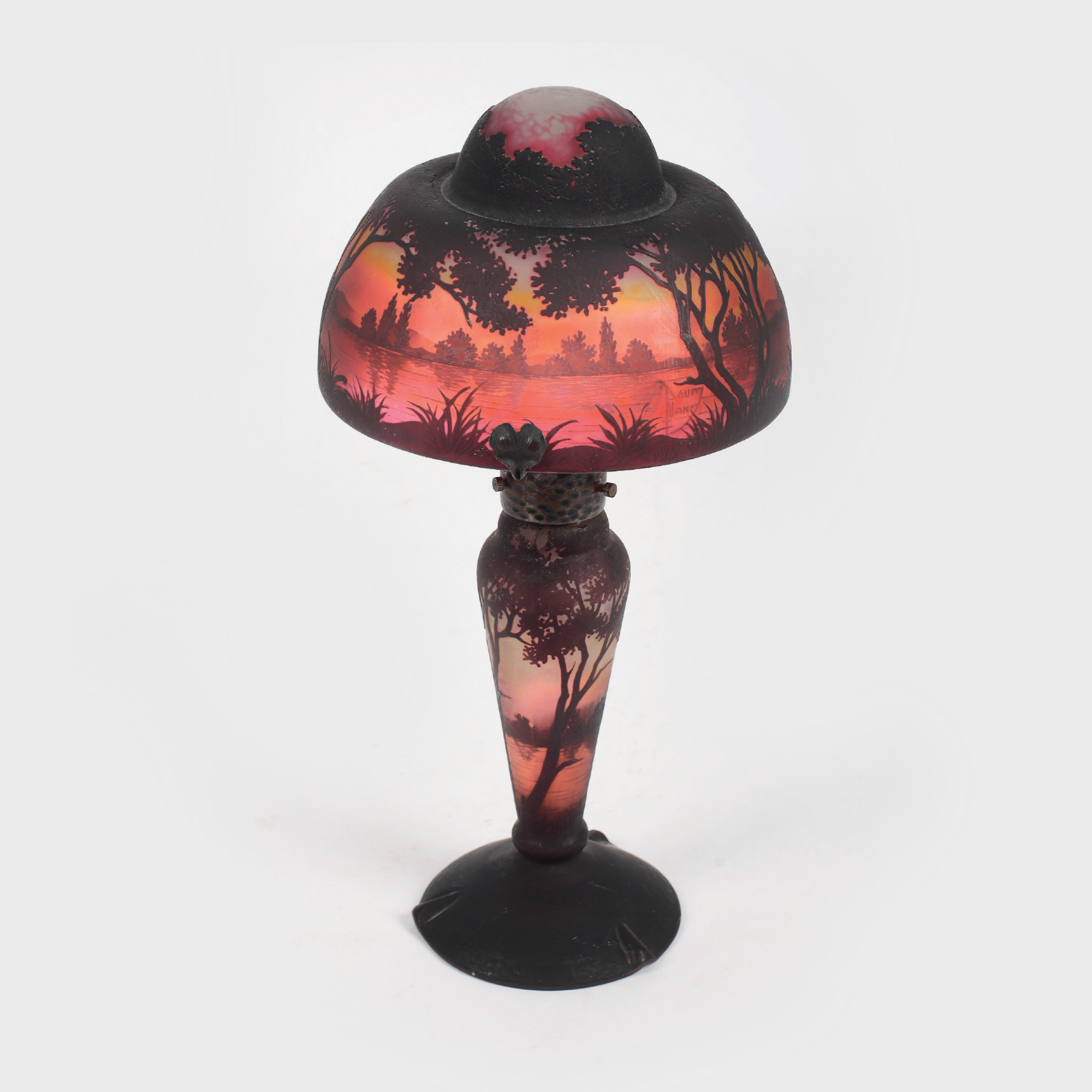 Lampă Daum Nancy, decorată cu peisaj de pădure, 1905-1910