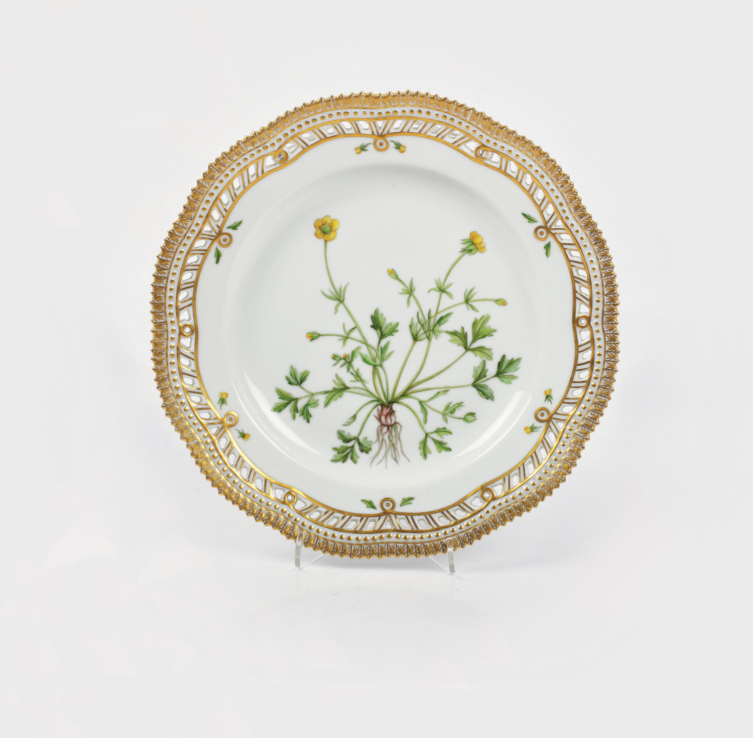 Platou Royal Copenhagen, decorat cu flori de piciorul-cocoșului, oferit cadou ministrului de externe George Macovescu de către Regina Margareta a Danemarcei, cca. 1967