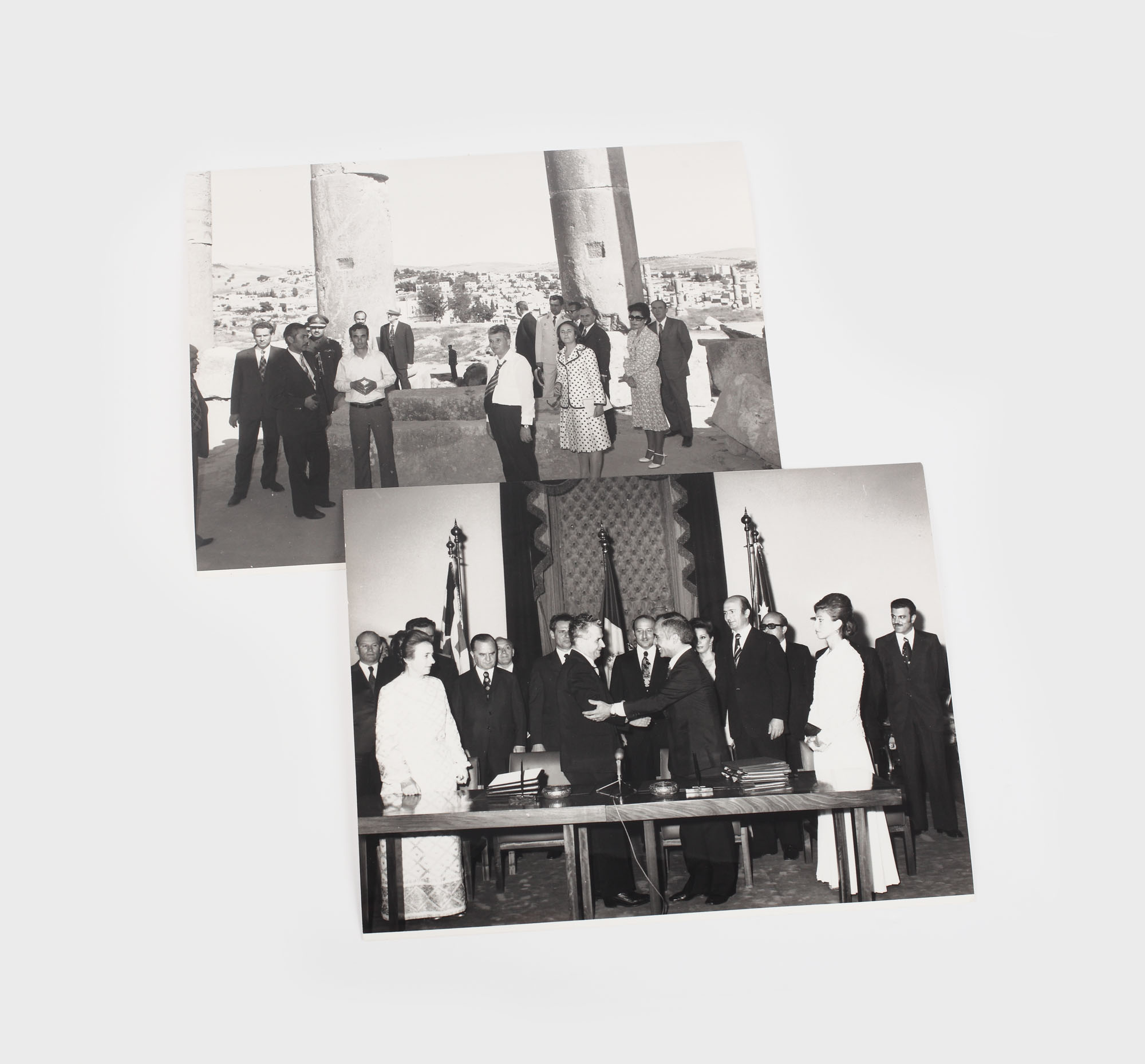 Vizita lui Nicolae Ceaușescu în Iordania, 1975, lot format din 2 fotografii